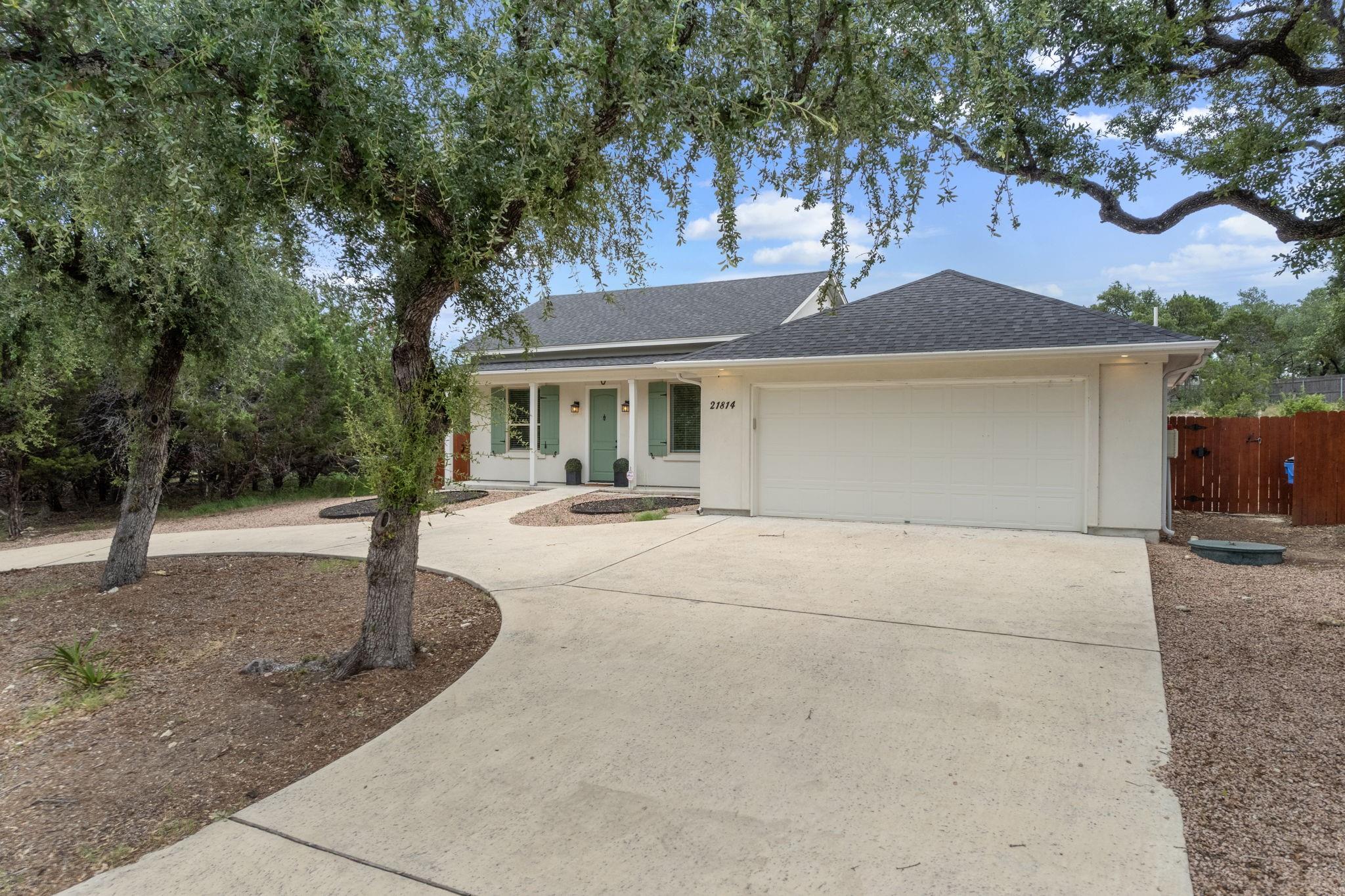 21814 Bluejay Blvd Property Photo 2