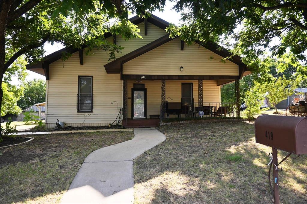 419 S Avenue C Property Photo 1