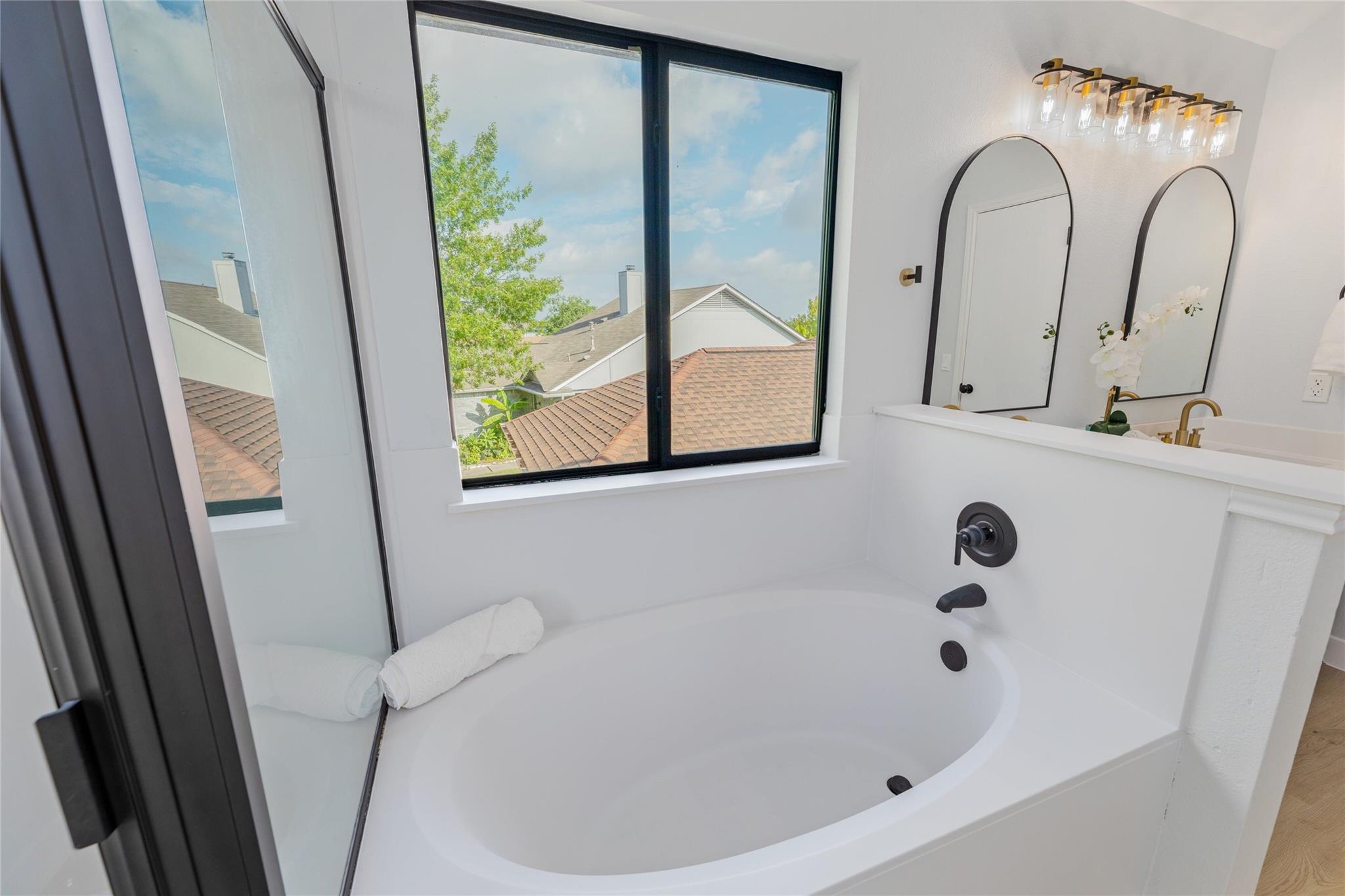 16720 Jaron Dr Property Photo 22