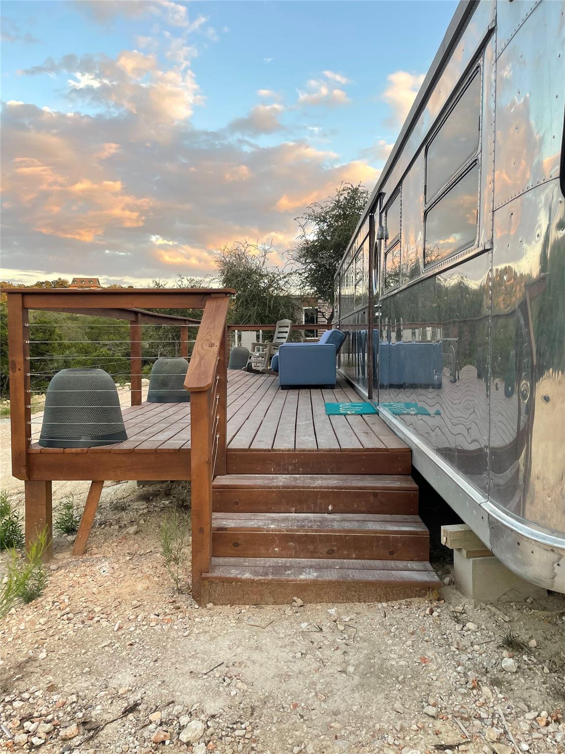 530 Pioneer Trl Property Photo 15