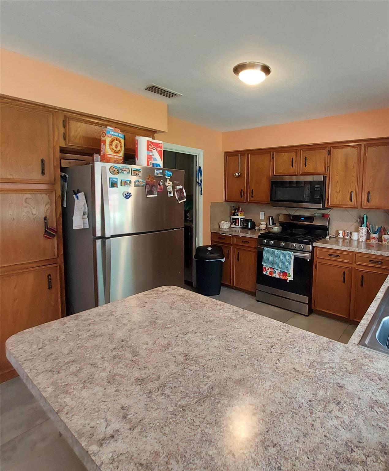2303 Dover Rd Property Photo 11