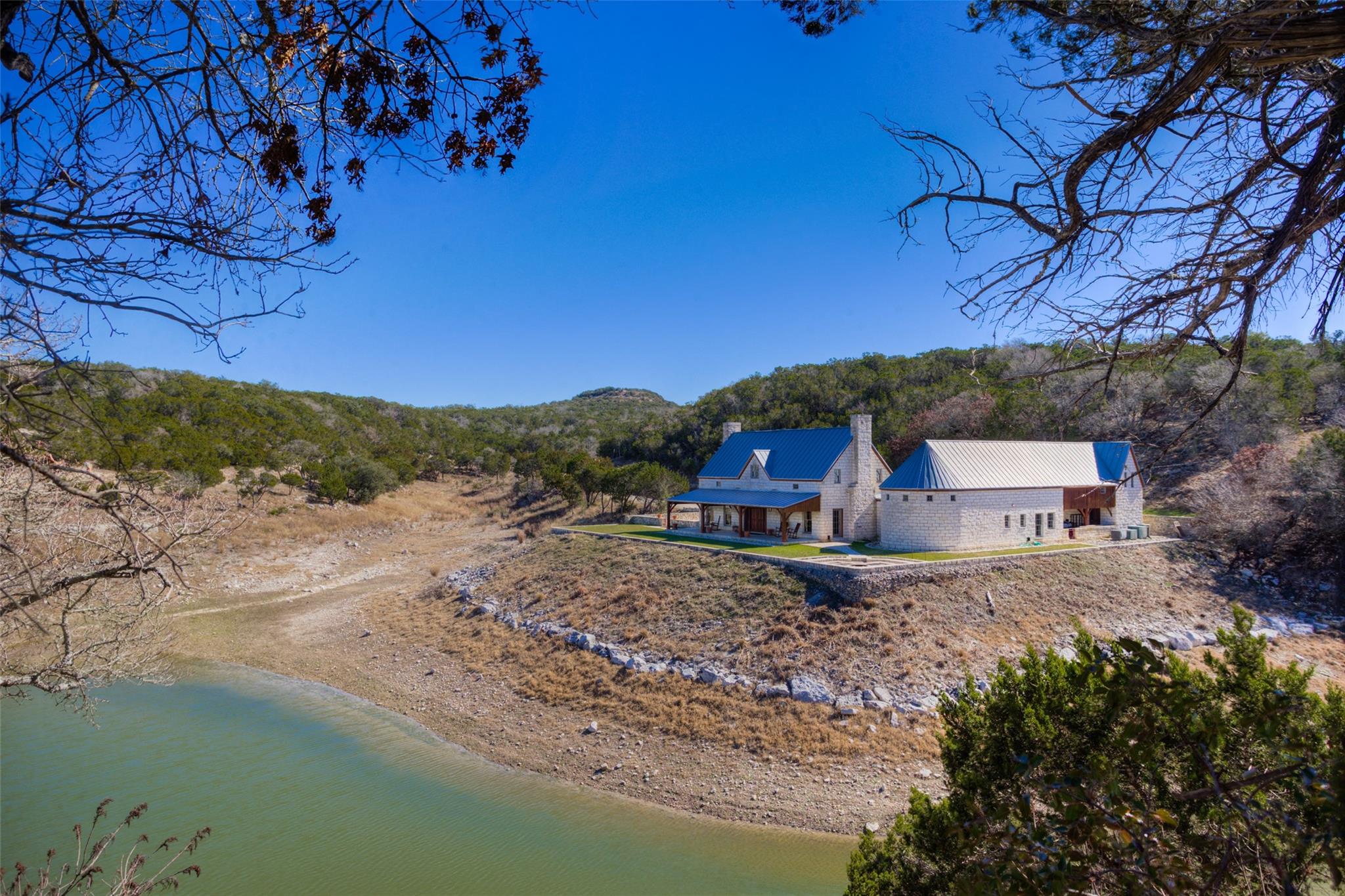 3777 Middle Creek Rd 3777 Middle Creek Rd Rd Property Photo