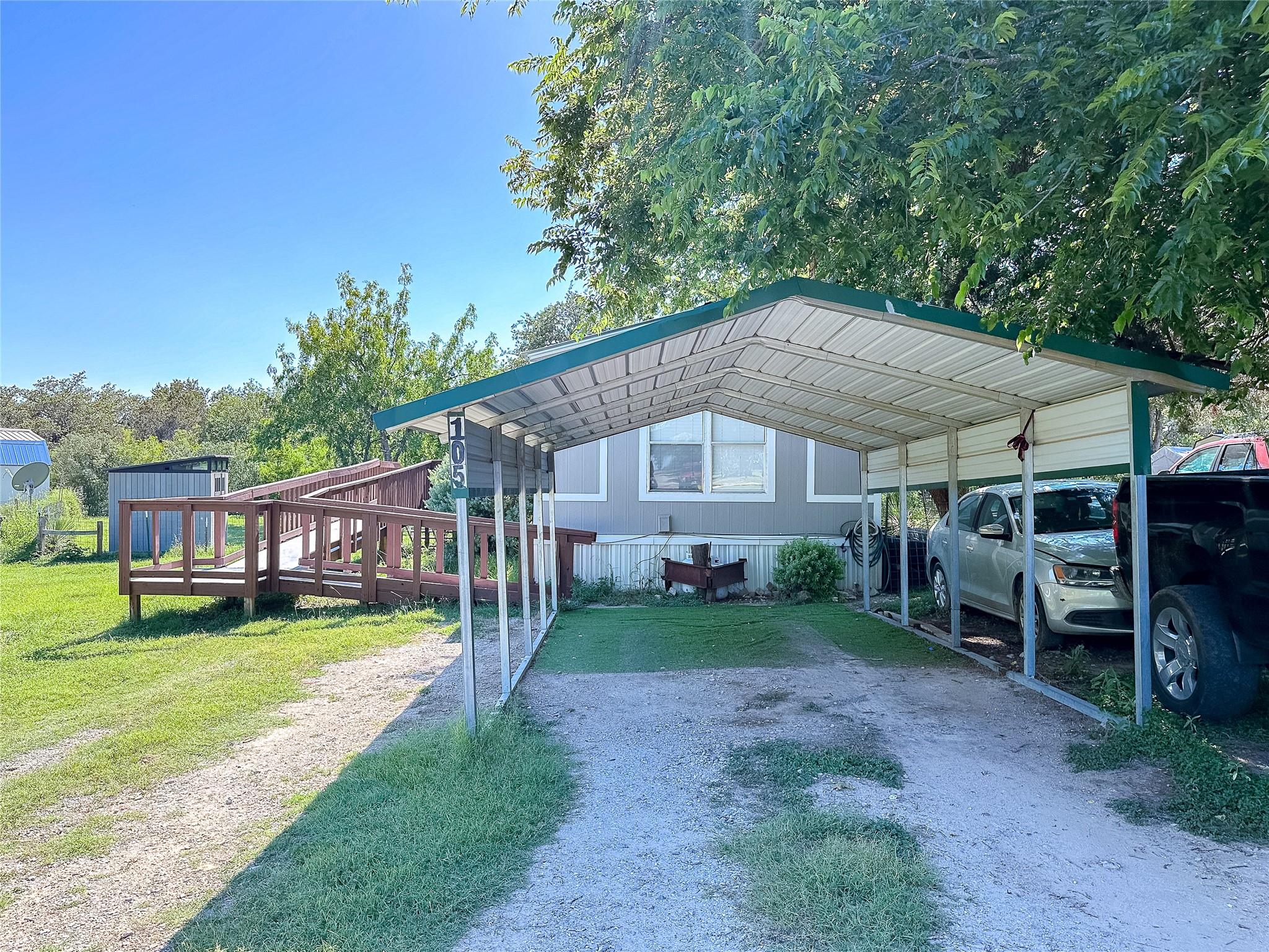 105 Singleton Dr Property Photo 18