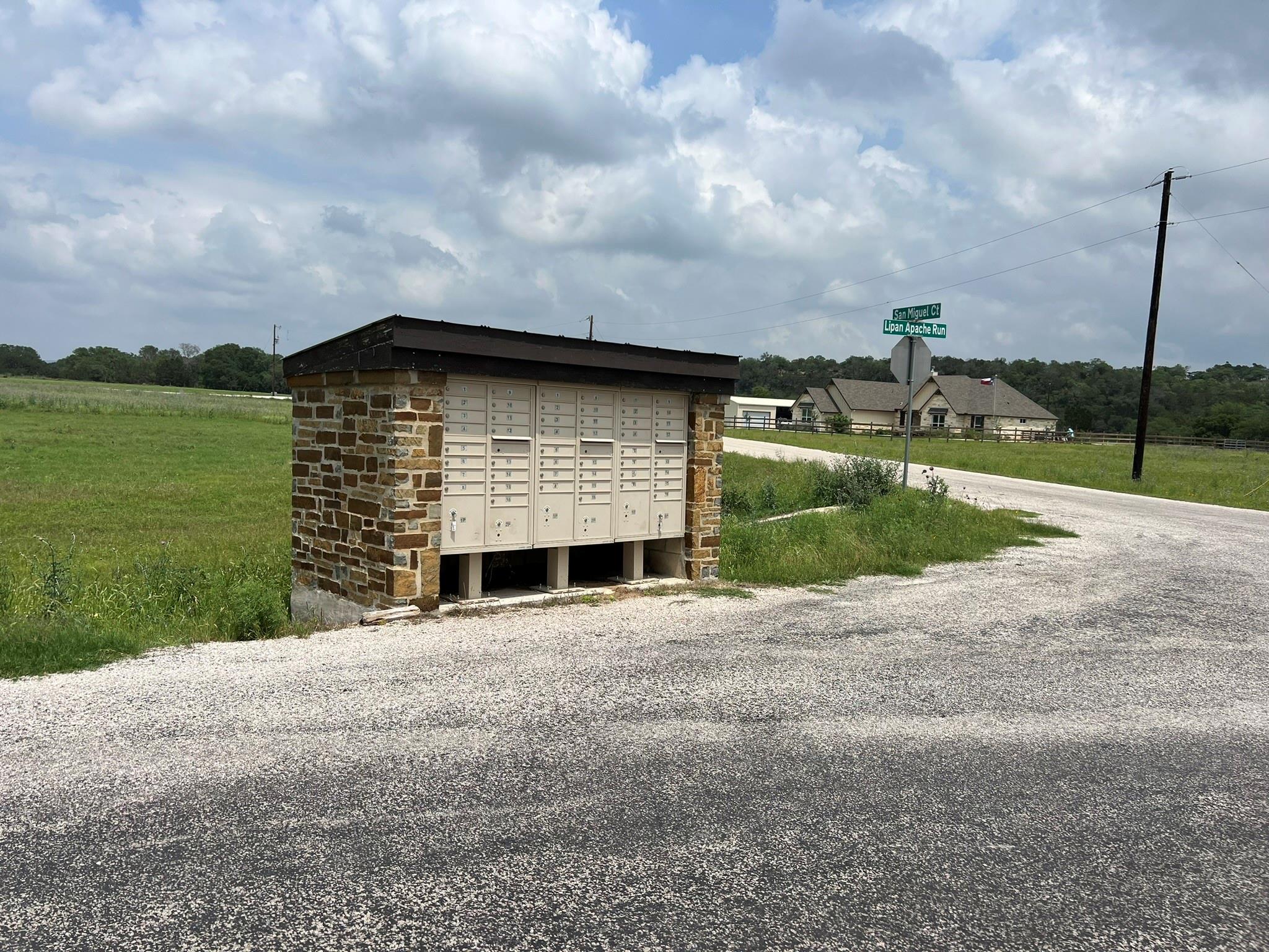 23 Lipan Apache Run Property Photo 18