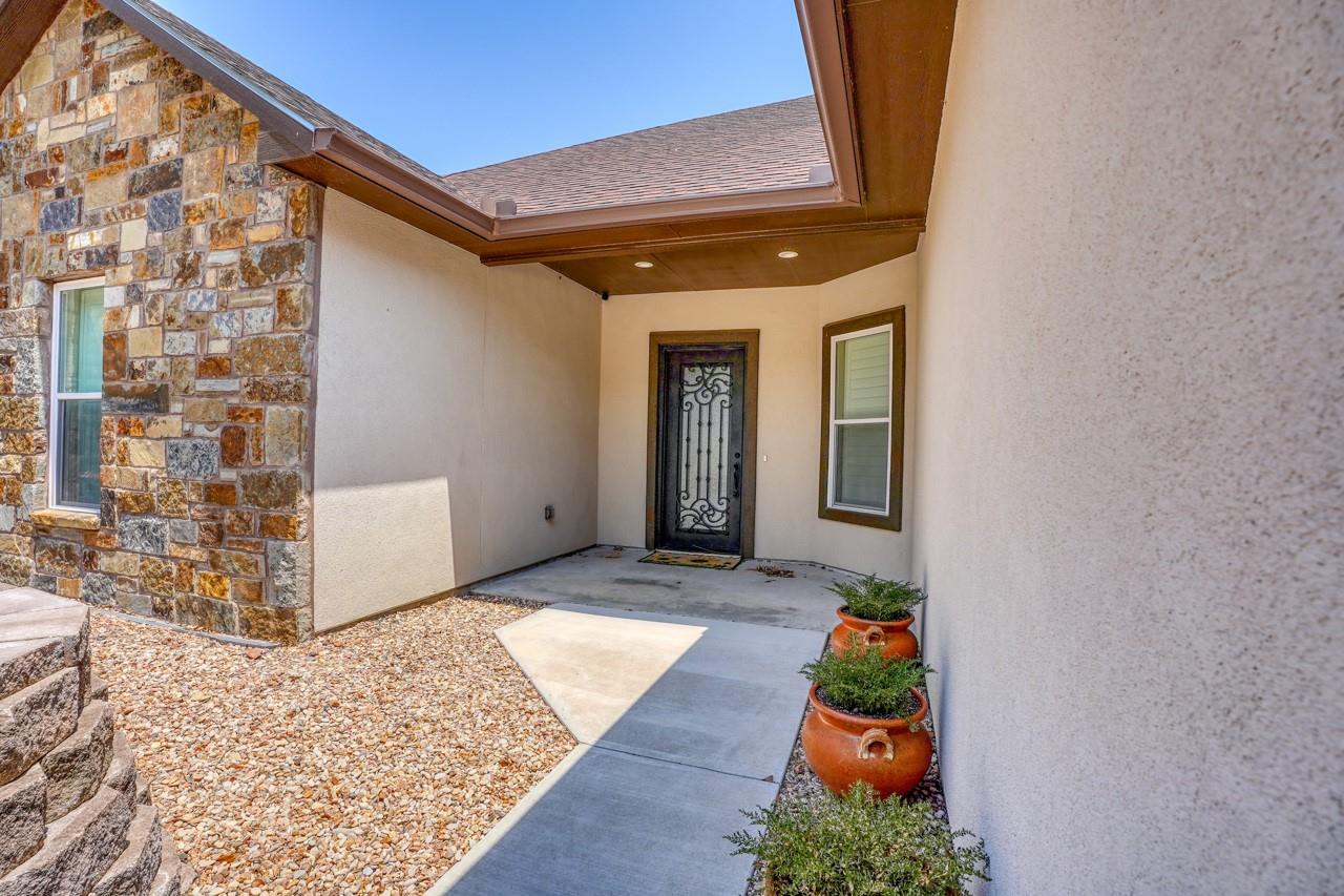 155 Trinidad St Property Photo 3