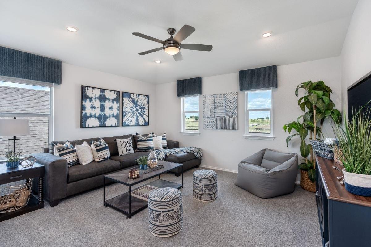 18629 Golden Eagle Way Property Photo 4