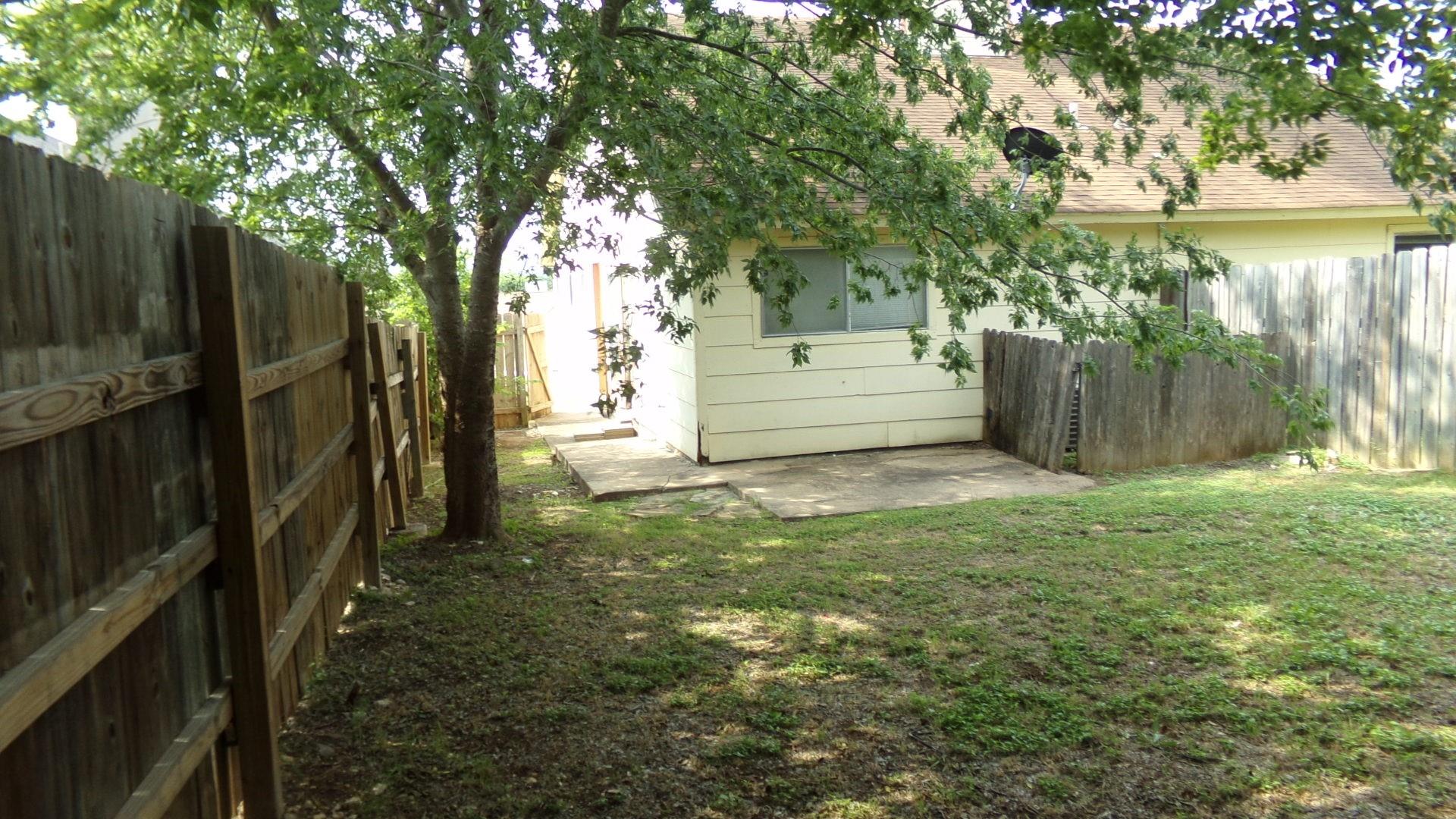 523 Cutty Trl B Property Photo 4