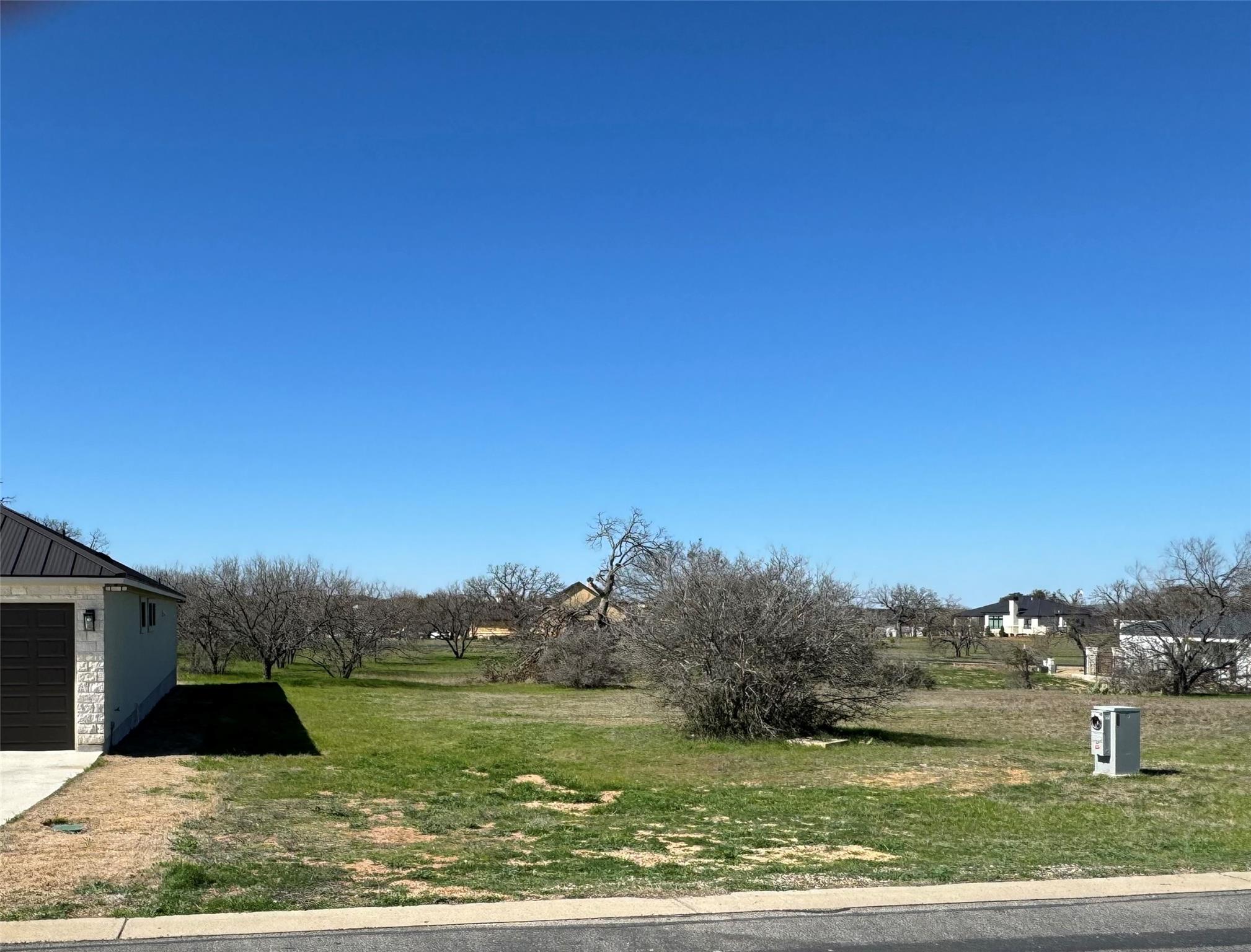 2408 Fault Line Dr Property Photo 4