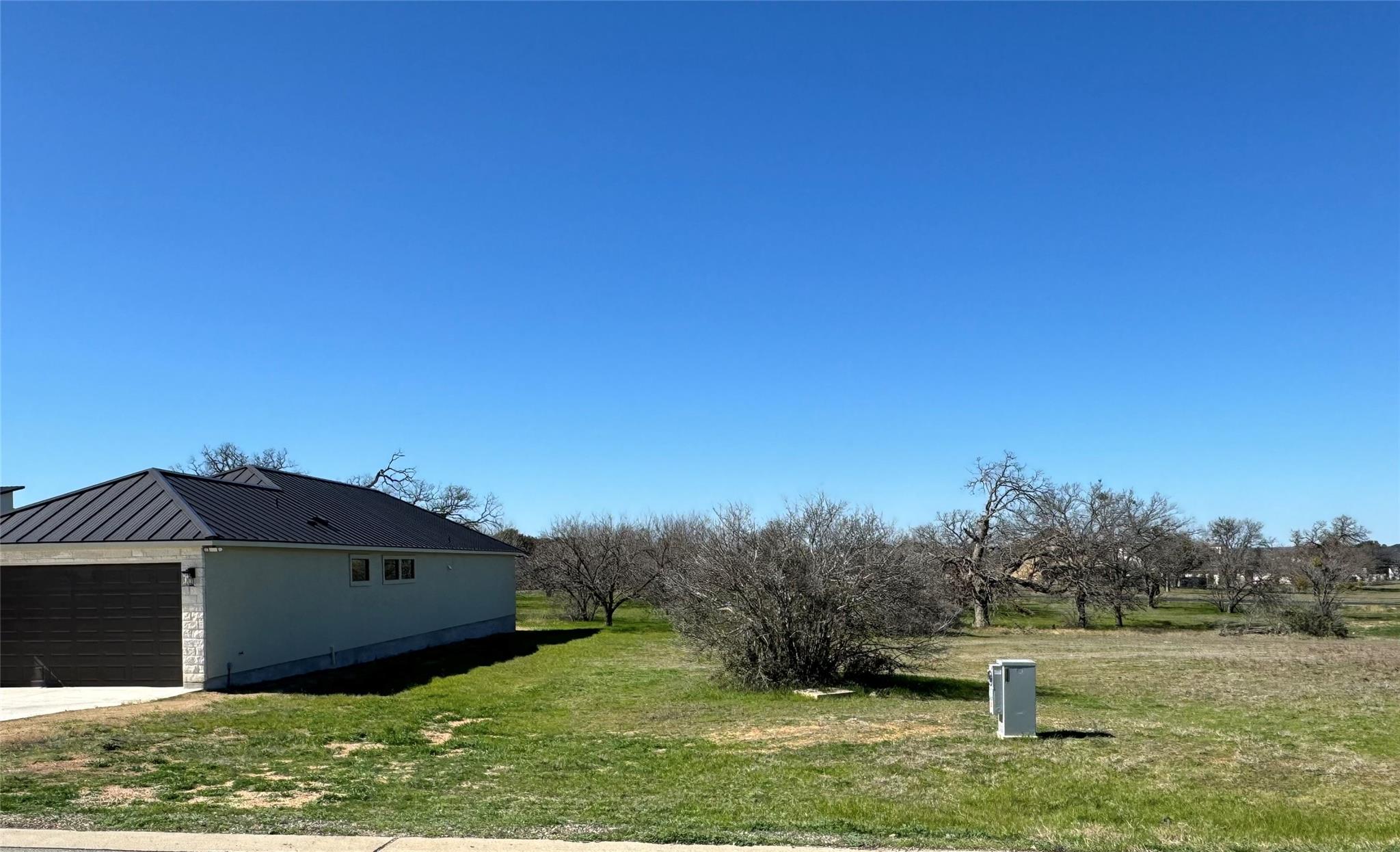 2408 Fault Line Dr Property Photo 5