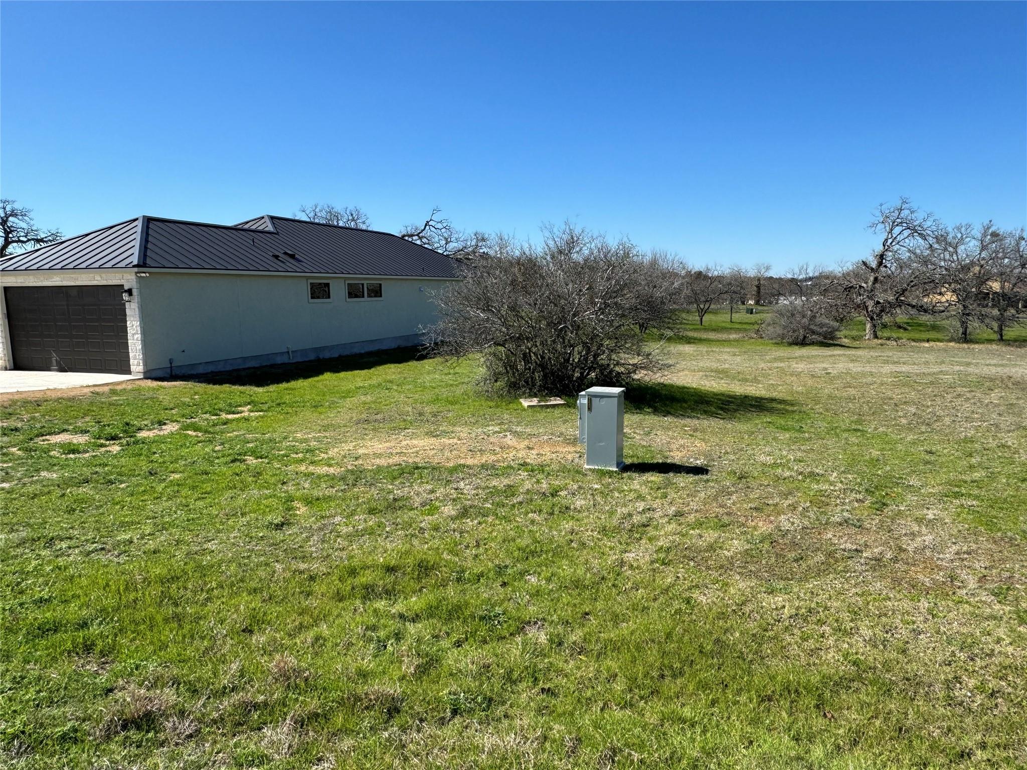 2408 Fault Line Dr Property Photo 6