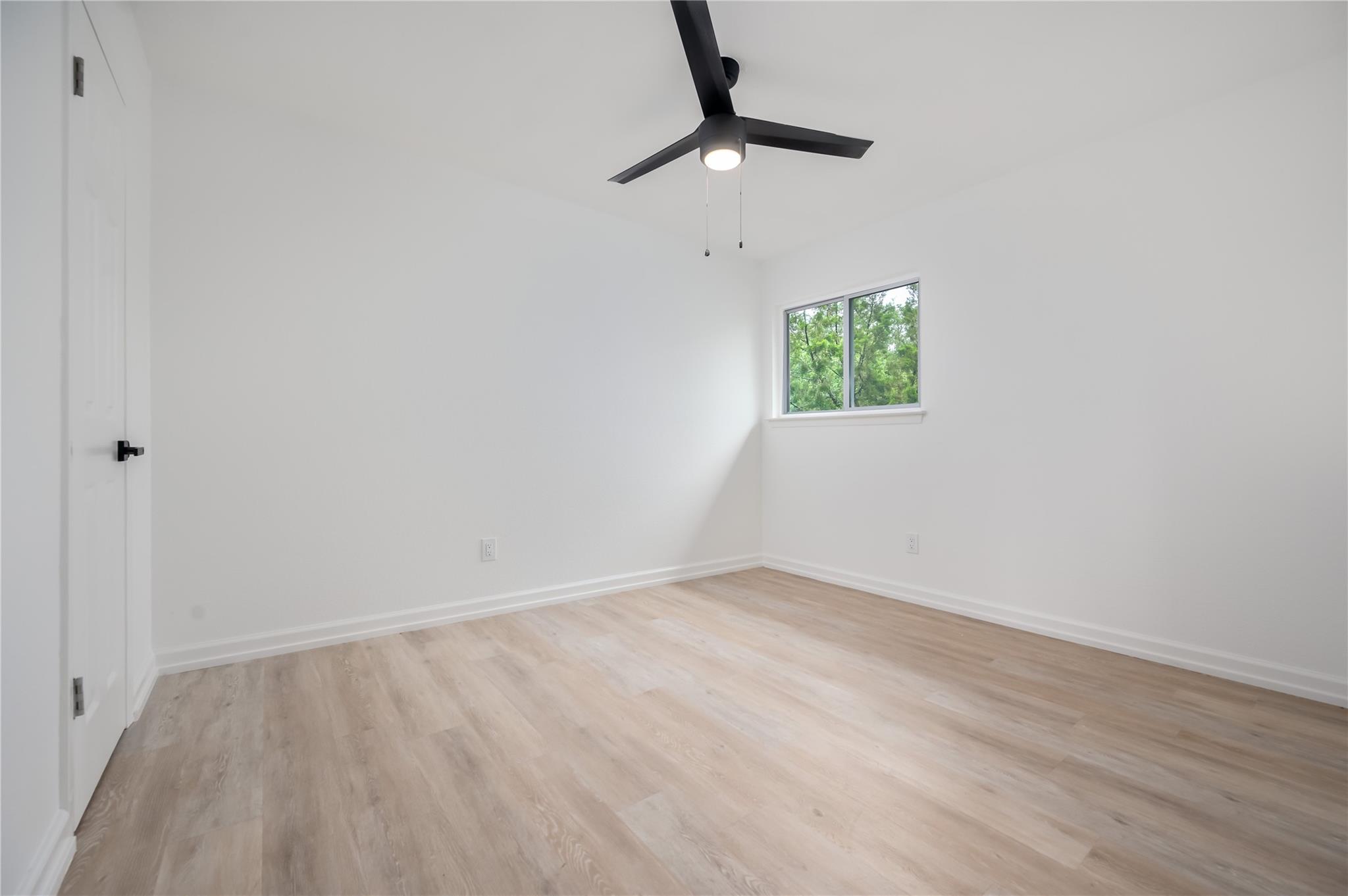 8202 Burnt Cir Property Photo 11