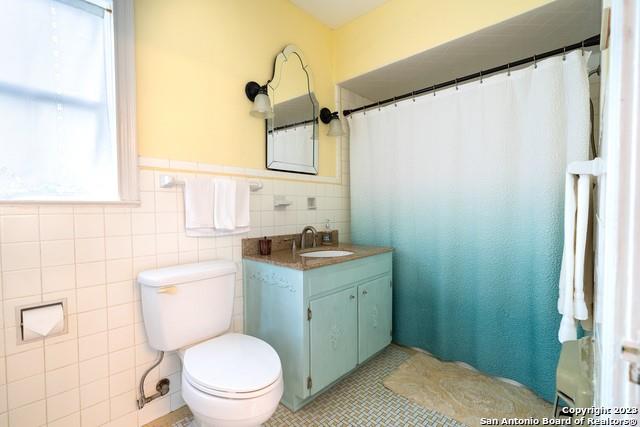 2102 W Kings Highway Property Photo 18