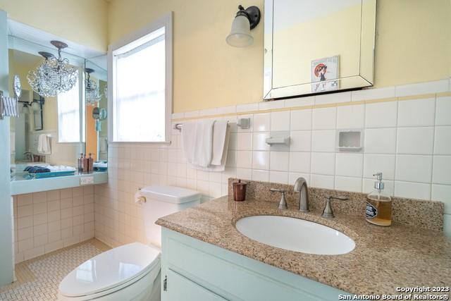 2102 W Kings Highway Property Photo 20