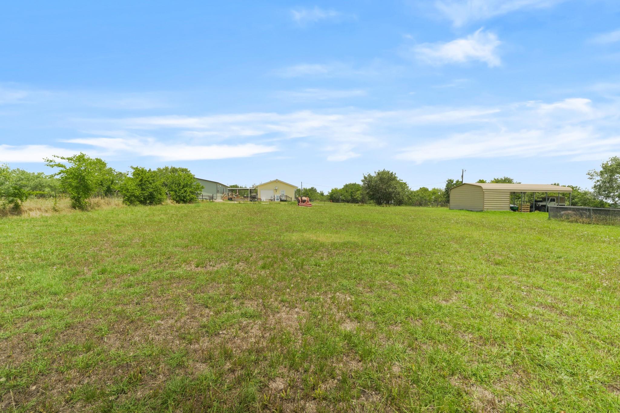 1842 Schuelke Rd Property Photo 20