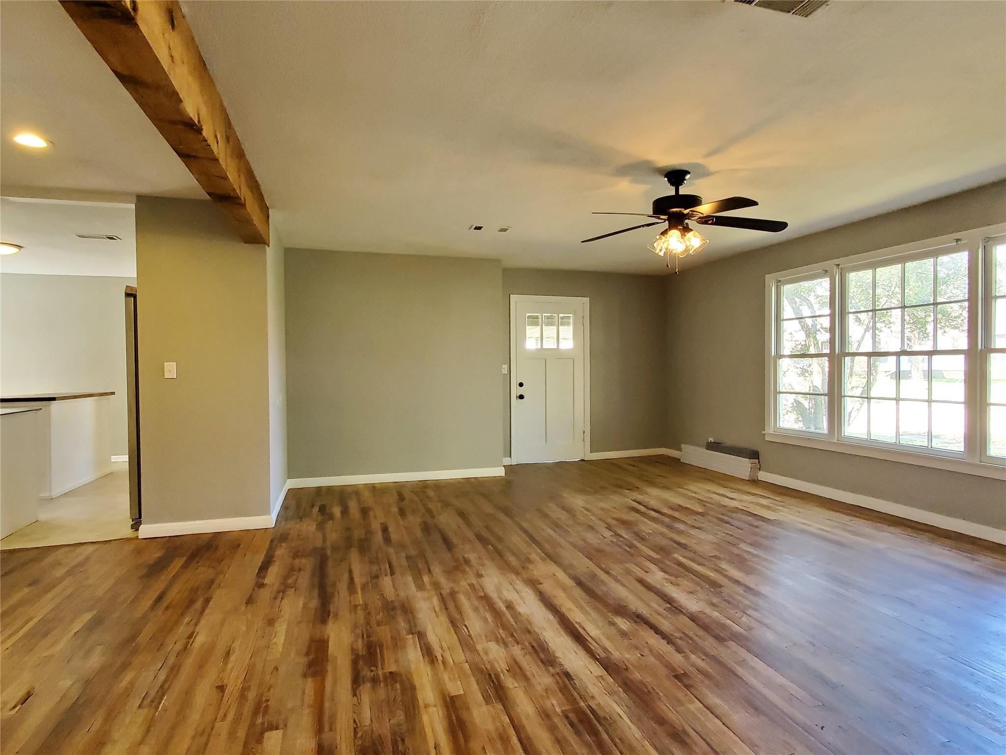 377 W Bell Ave Property Photo 1