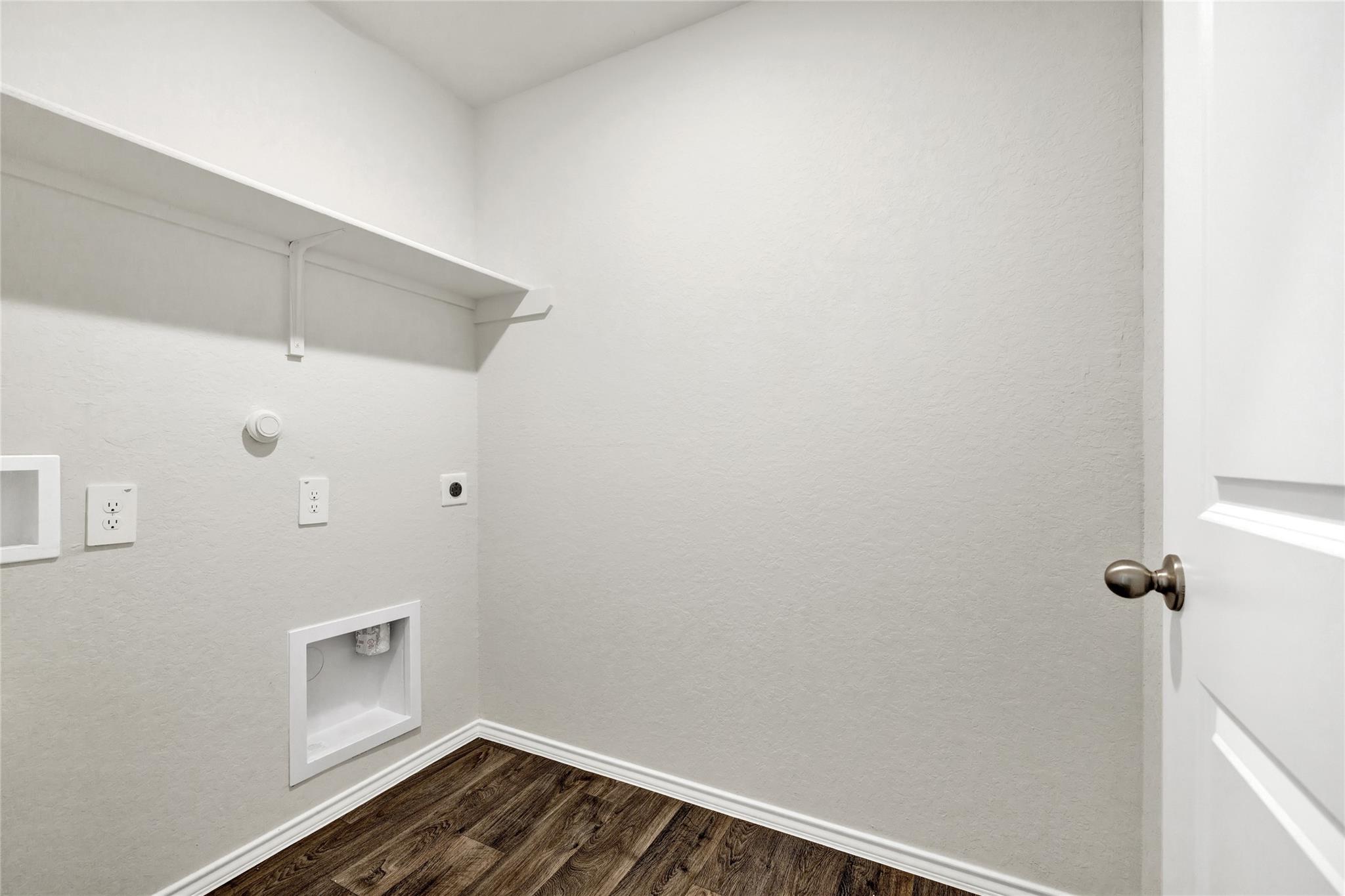 1061 Argonne Forest Property Photo 19