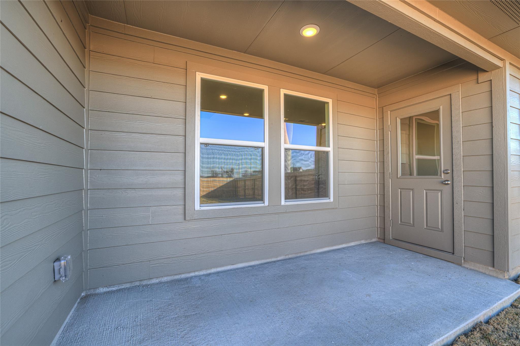 1061 Argonne Forest Property Photo 21