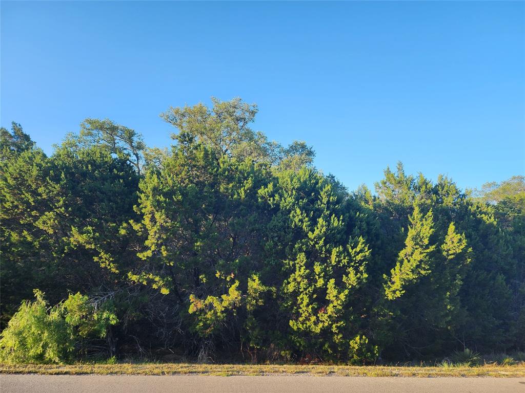 21304 Highland Lake Dr Property Photo 1