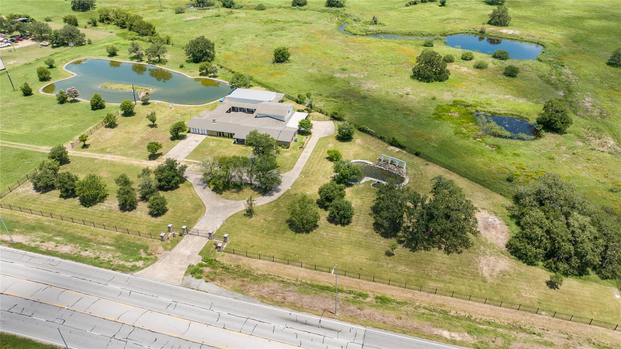3345 E Austin St Property Photo 4