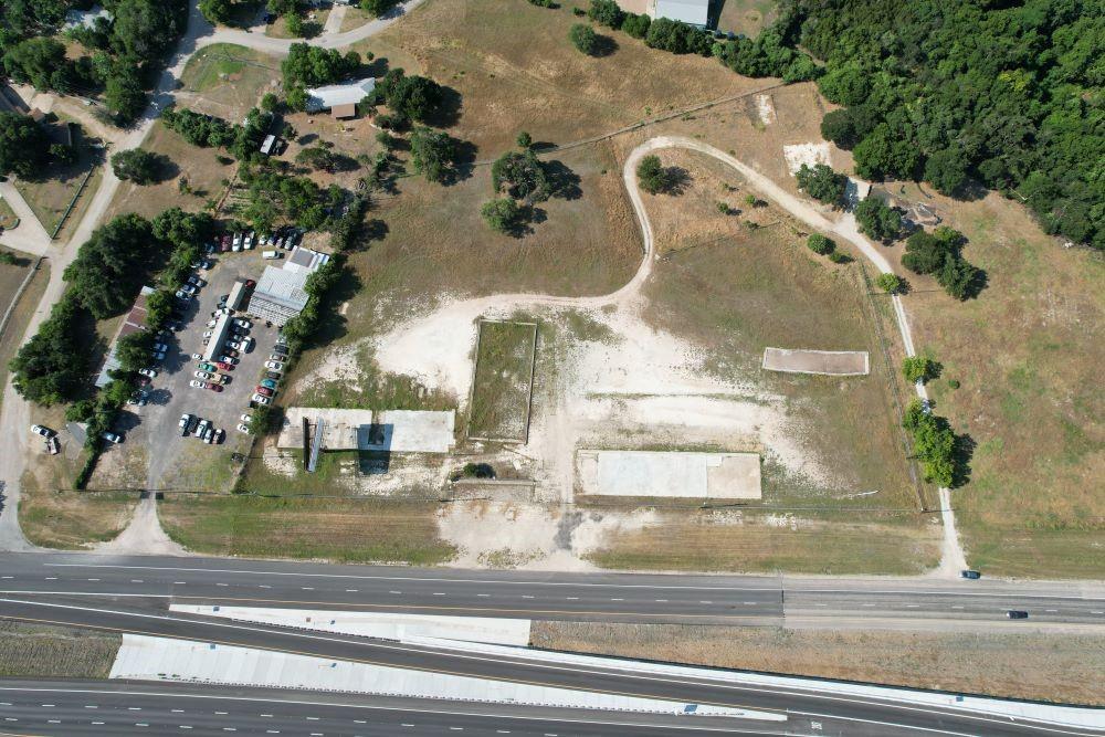 7379 W Us Highway 190 Highway Property Photo 1