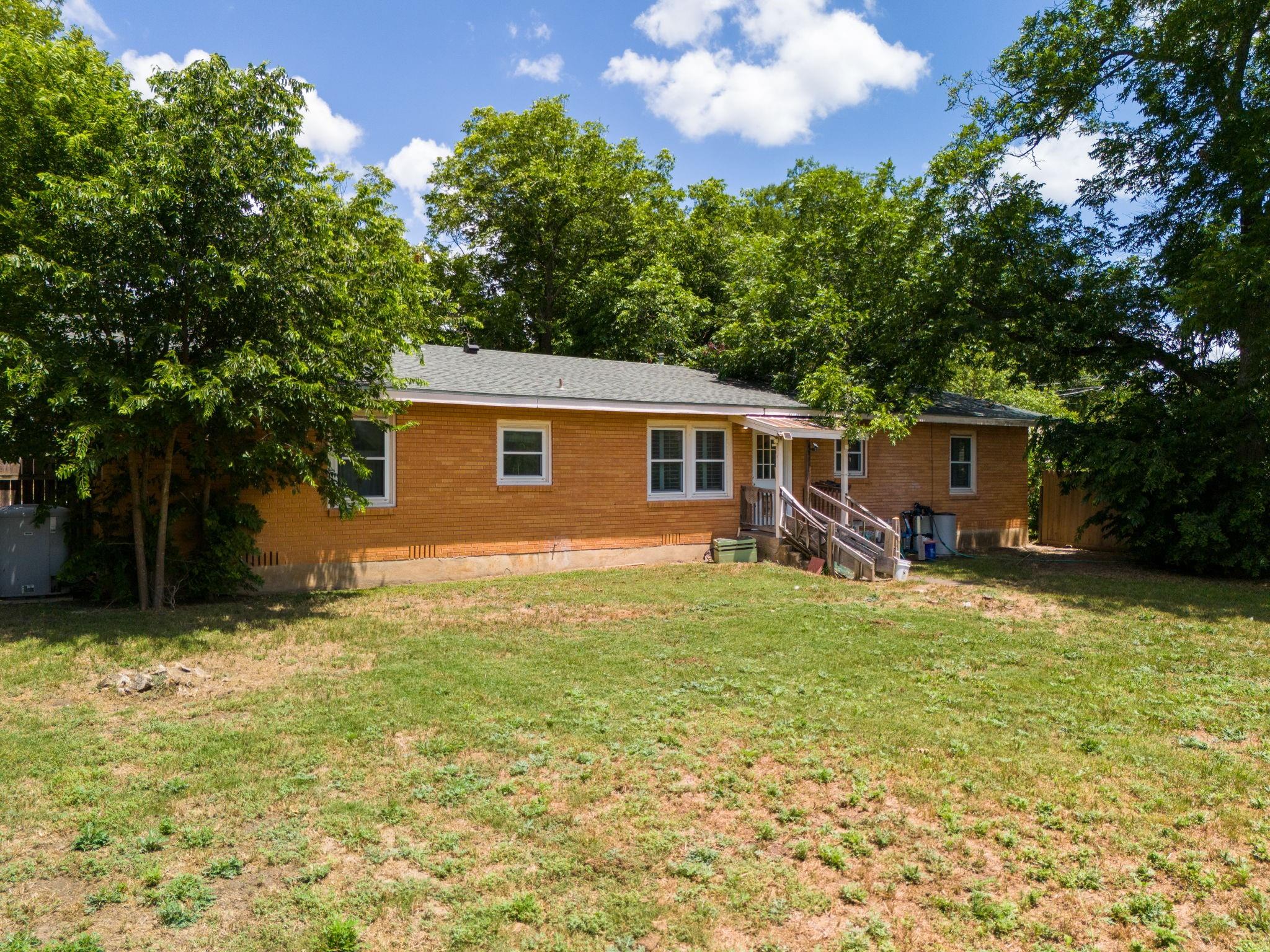 700 Lewis Dr Property Photo 25