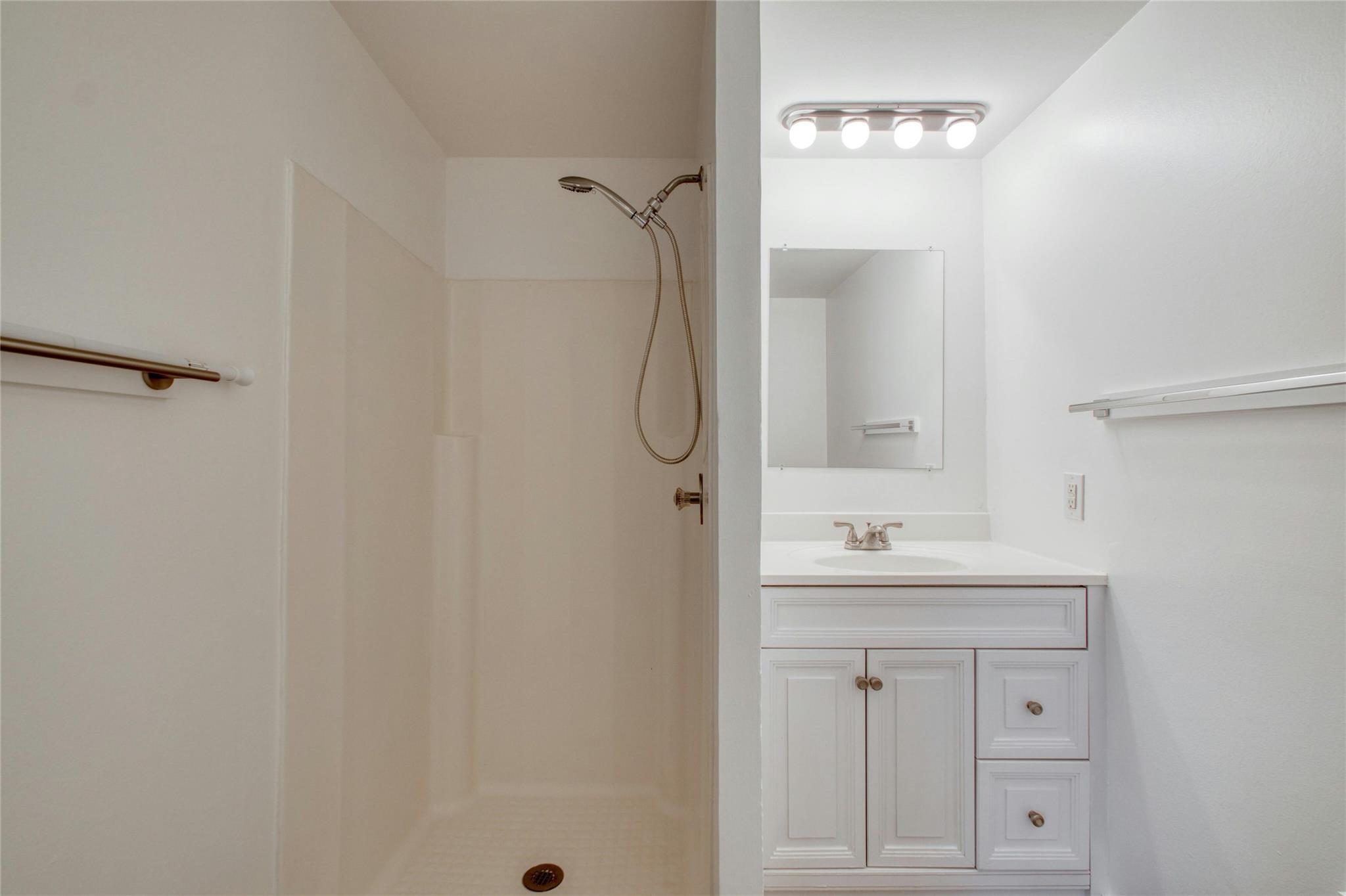 511 Sloan St Property Photo 20
