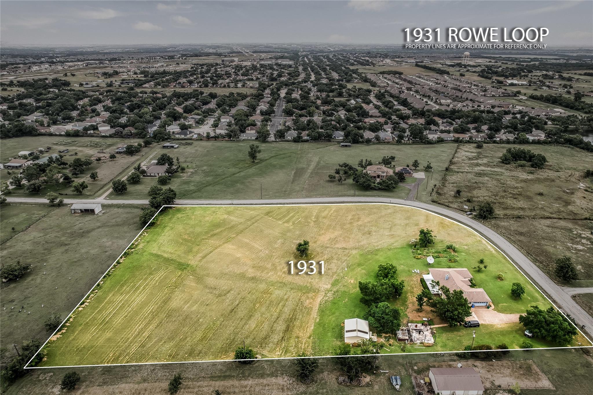 1931 Rowe Loop Property Photo 3