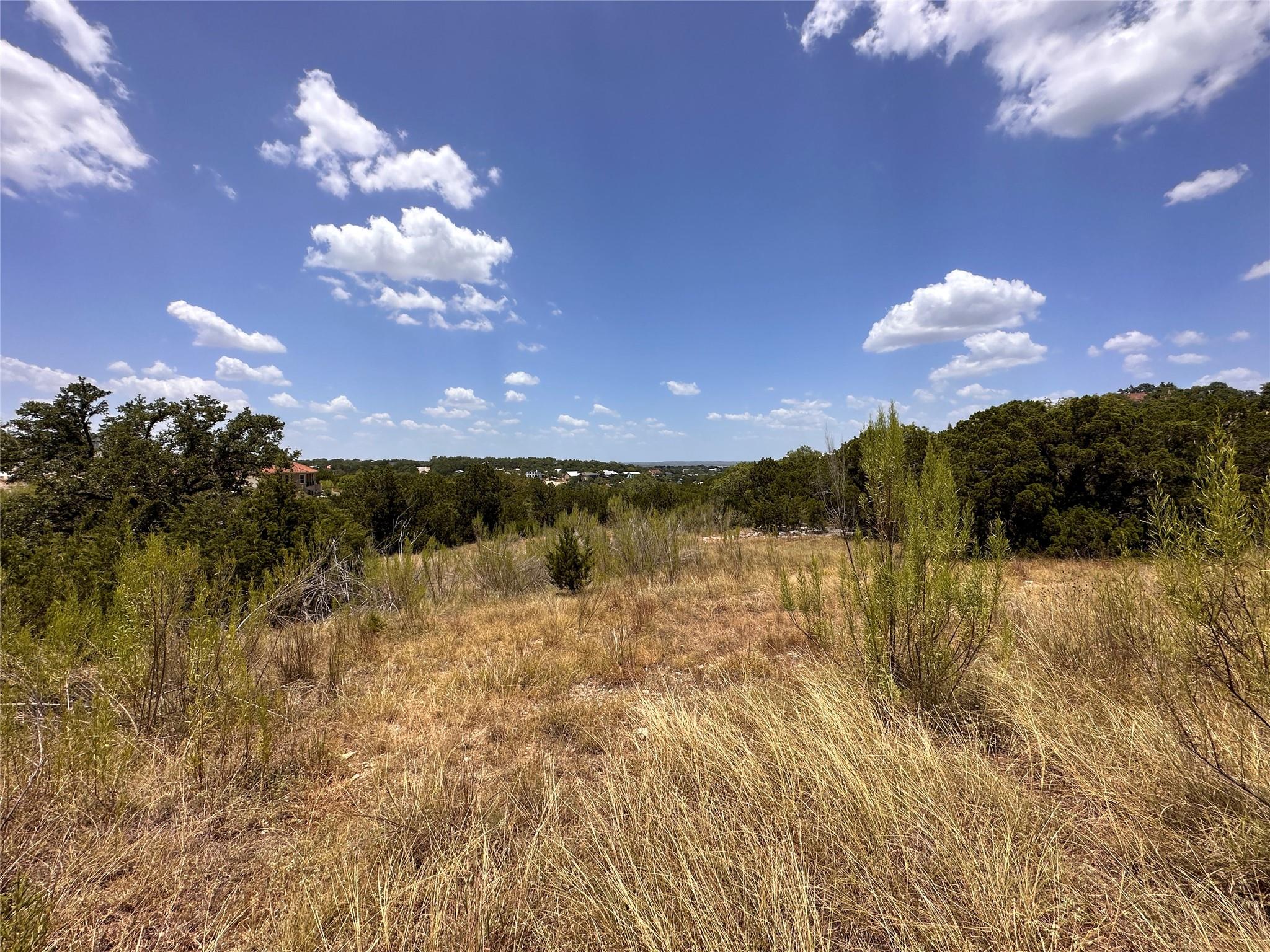 1020 Thunderbolt Rd Property Photo 4