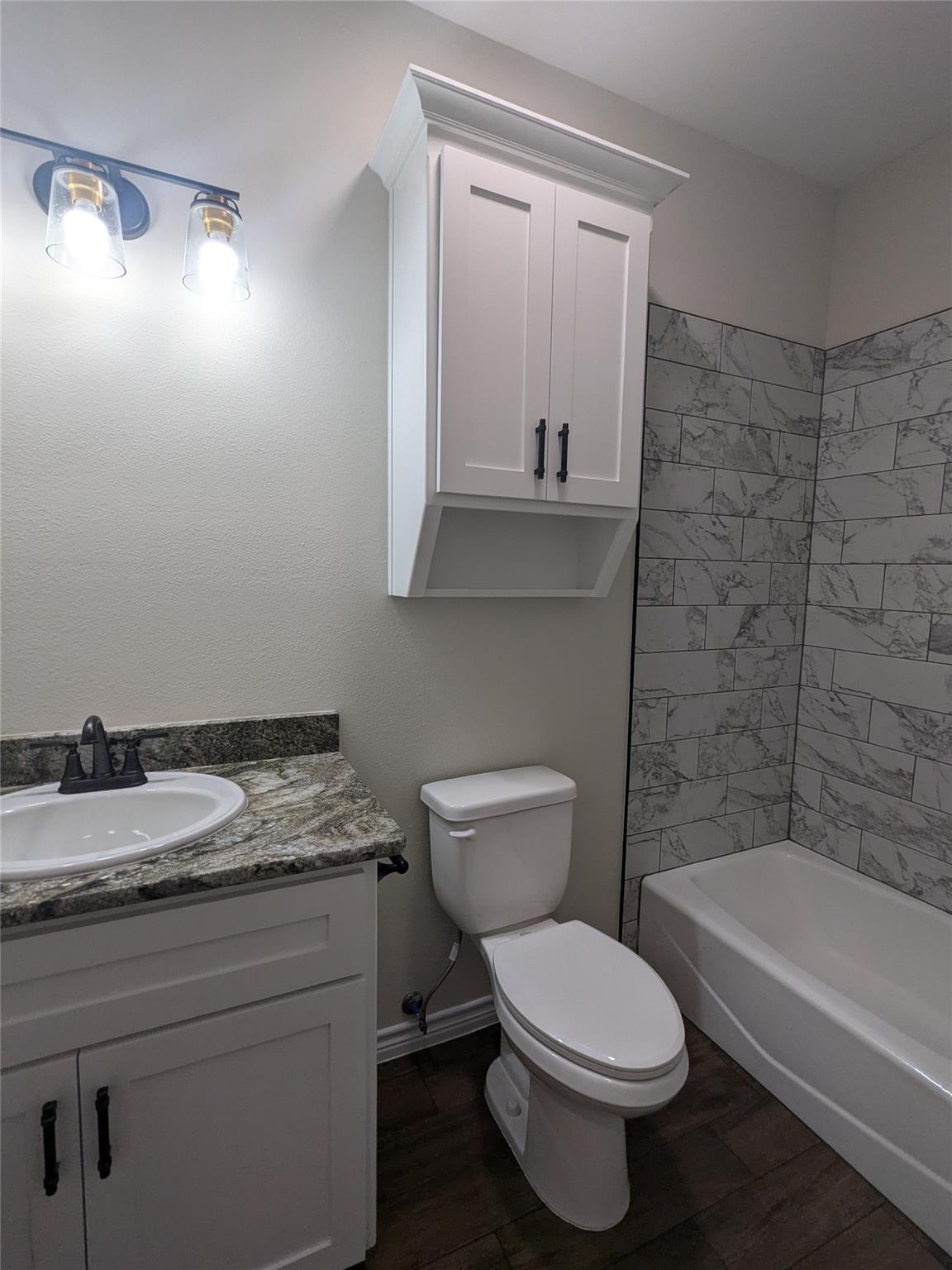 1704 E Avenue G Property Photo 6