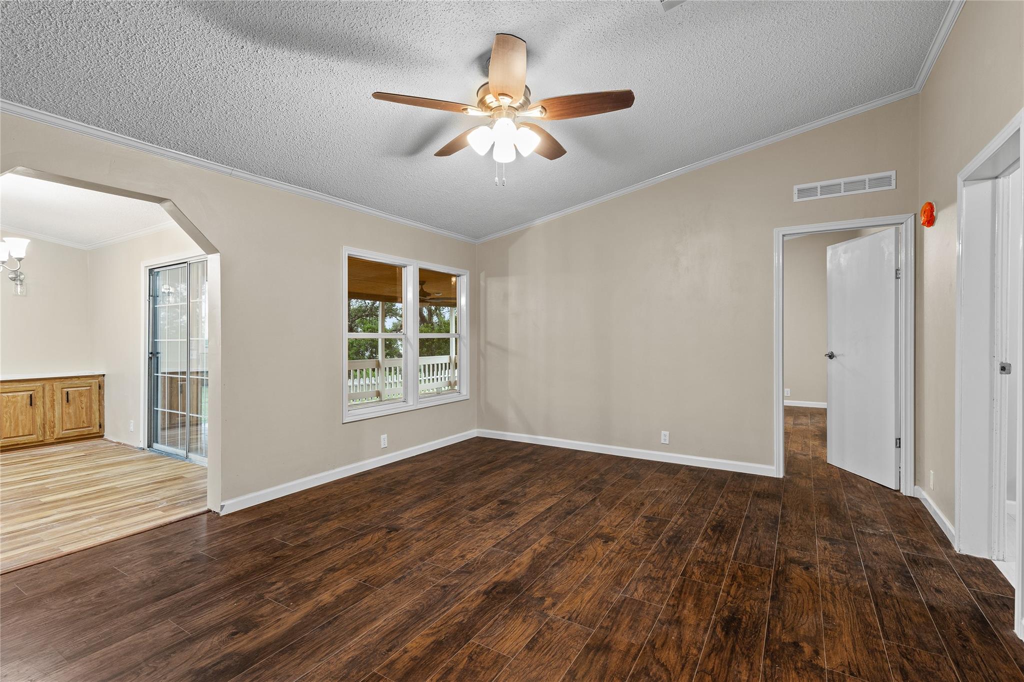 4551 Chamberlain Way Property Photo 12
