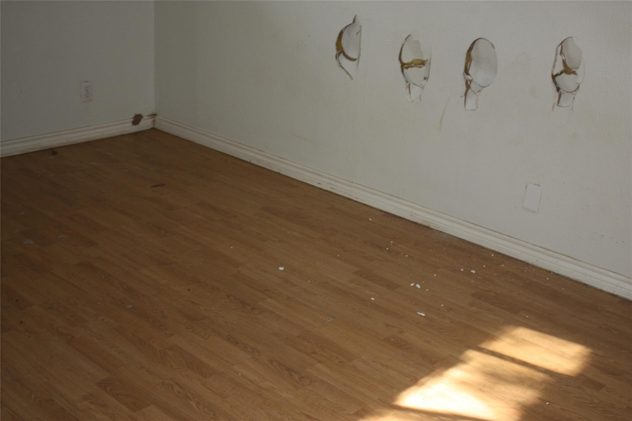 1700 Lancer Ln Property Photo 9
