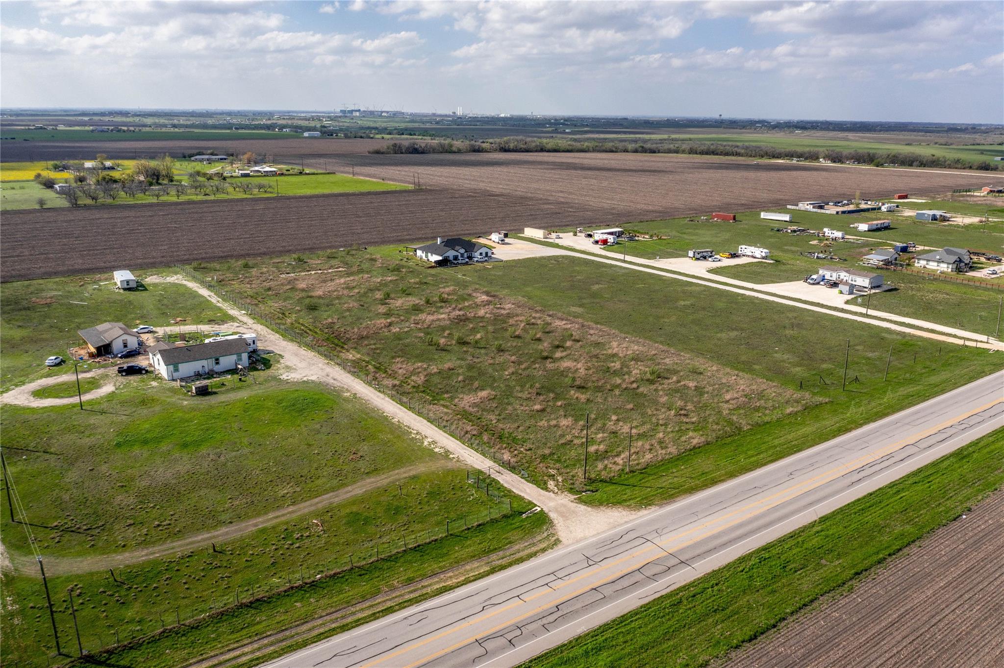 10330 S State Highway 95 Property Photo 3