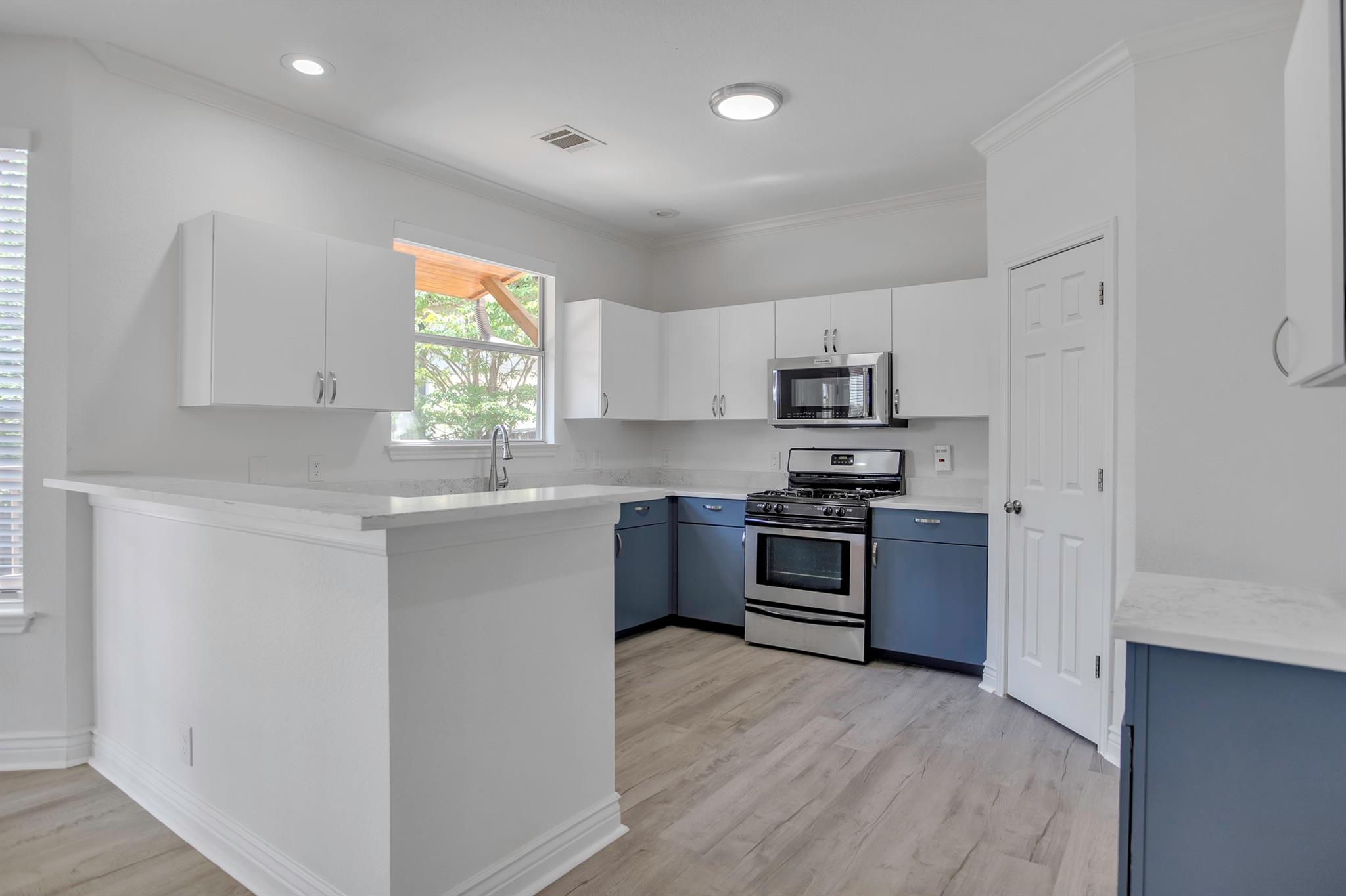 3917 Canyon Glen Cir Property Photo 6
