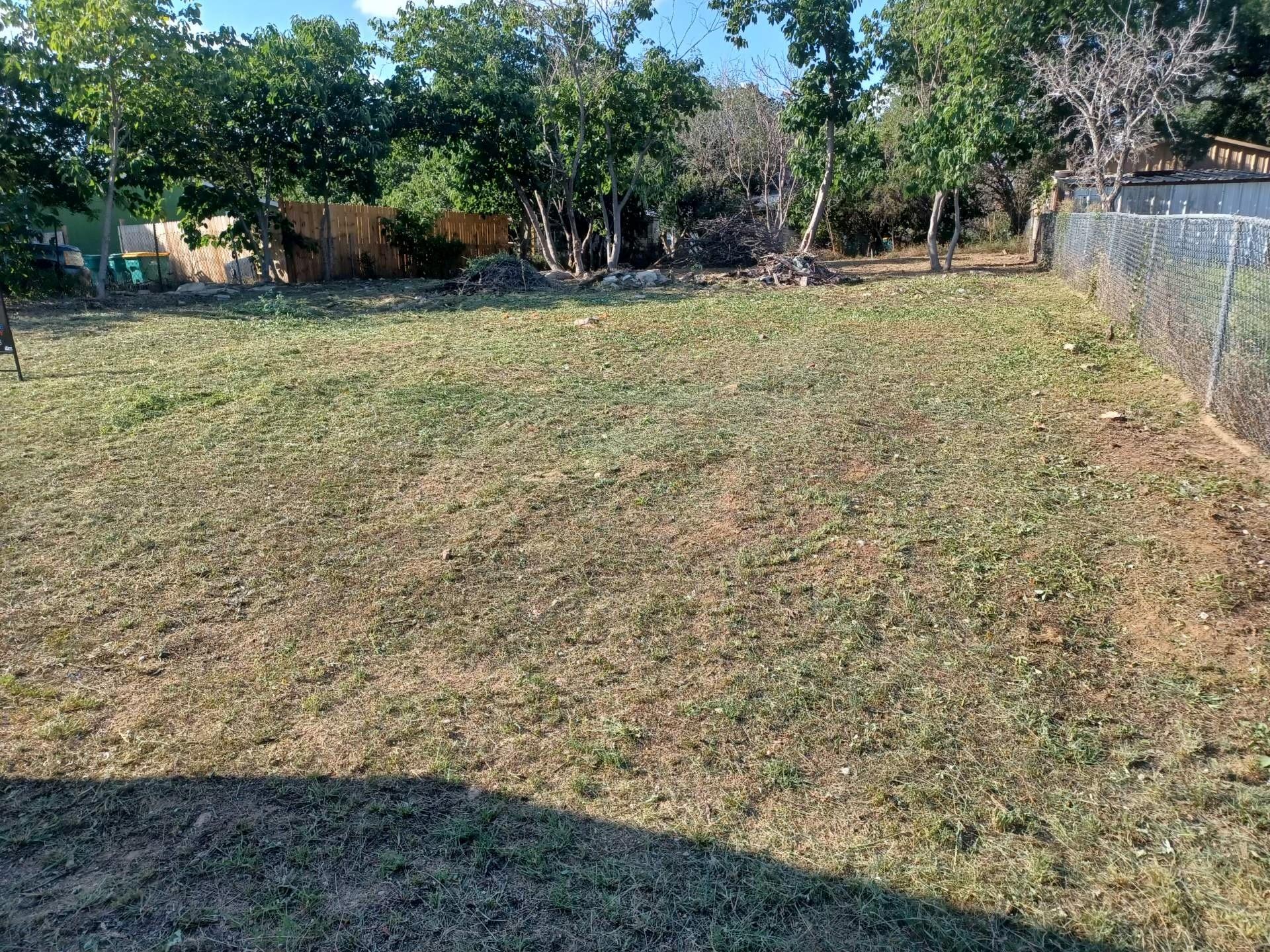 1405 Kingshigh Dr Property Photo 2