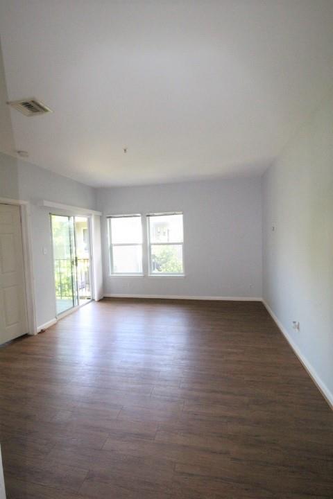 12166 Metric Blvd 355 Property Photo 4