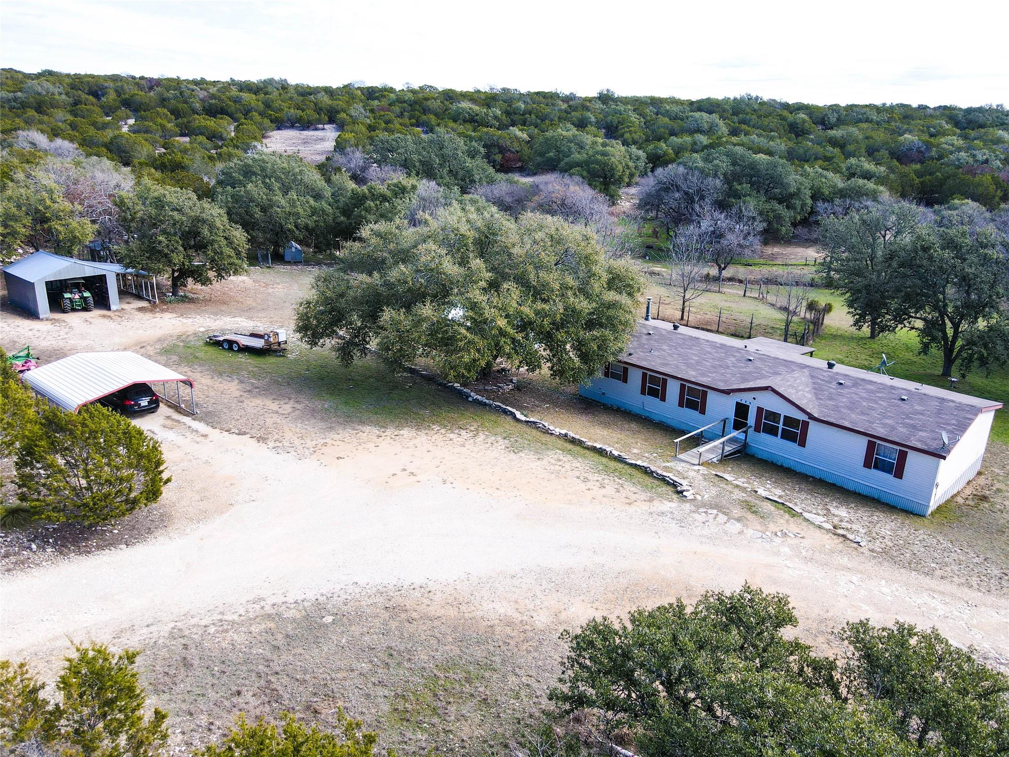 747 Cove Ranch Rd Property Photo