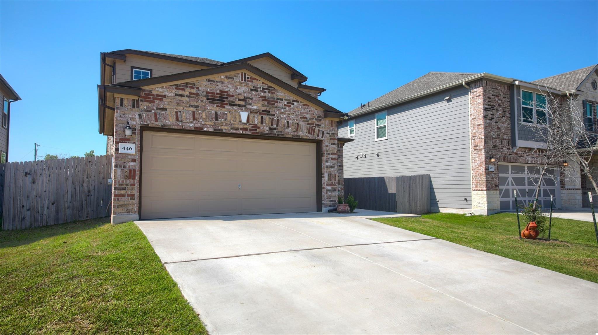 446 Thunder Valley Trl Property Photo 3