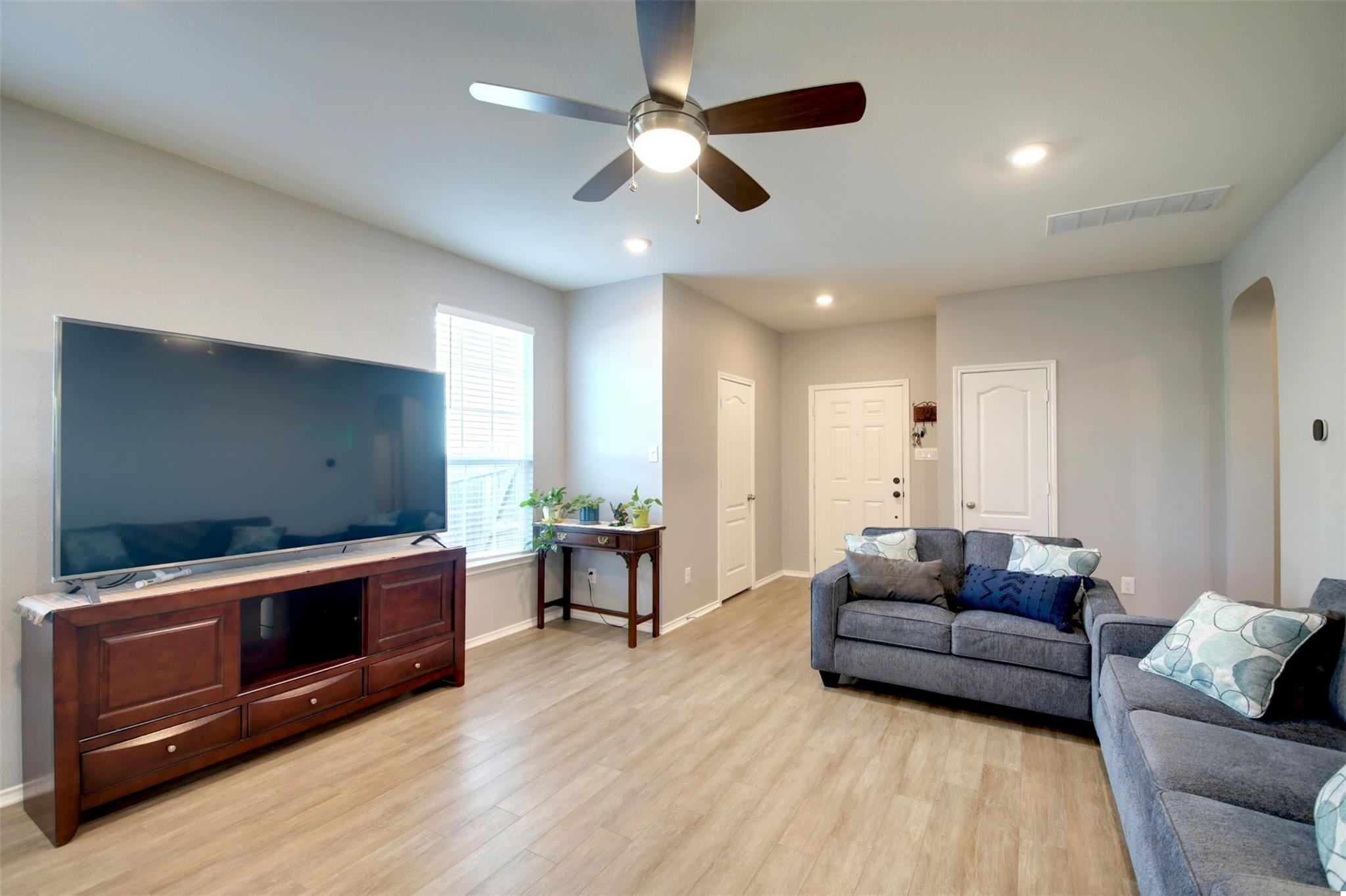 446 Thunder Valley Trl Property Photo 8