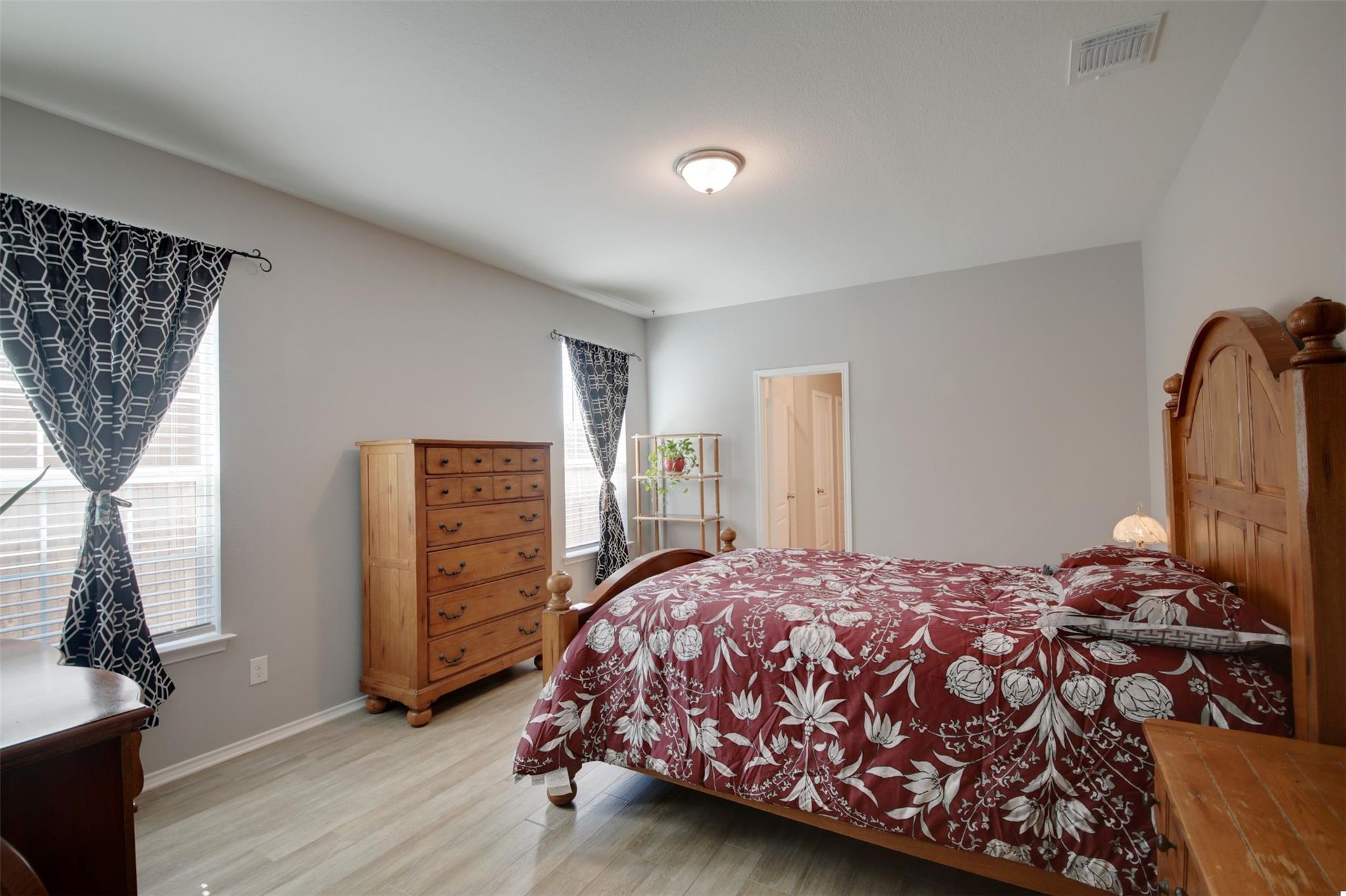 446 Thunder Valley Trl Property Photo 17