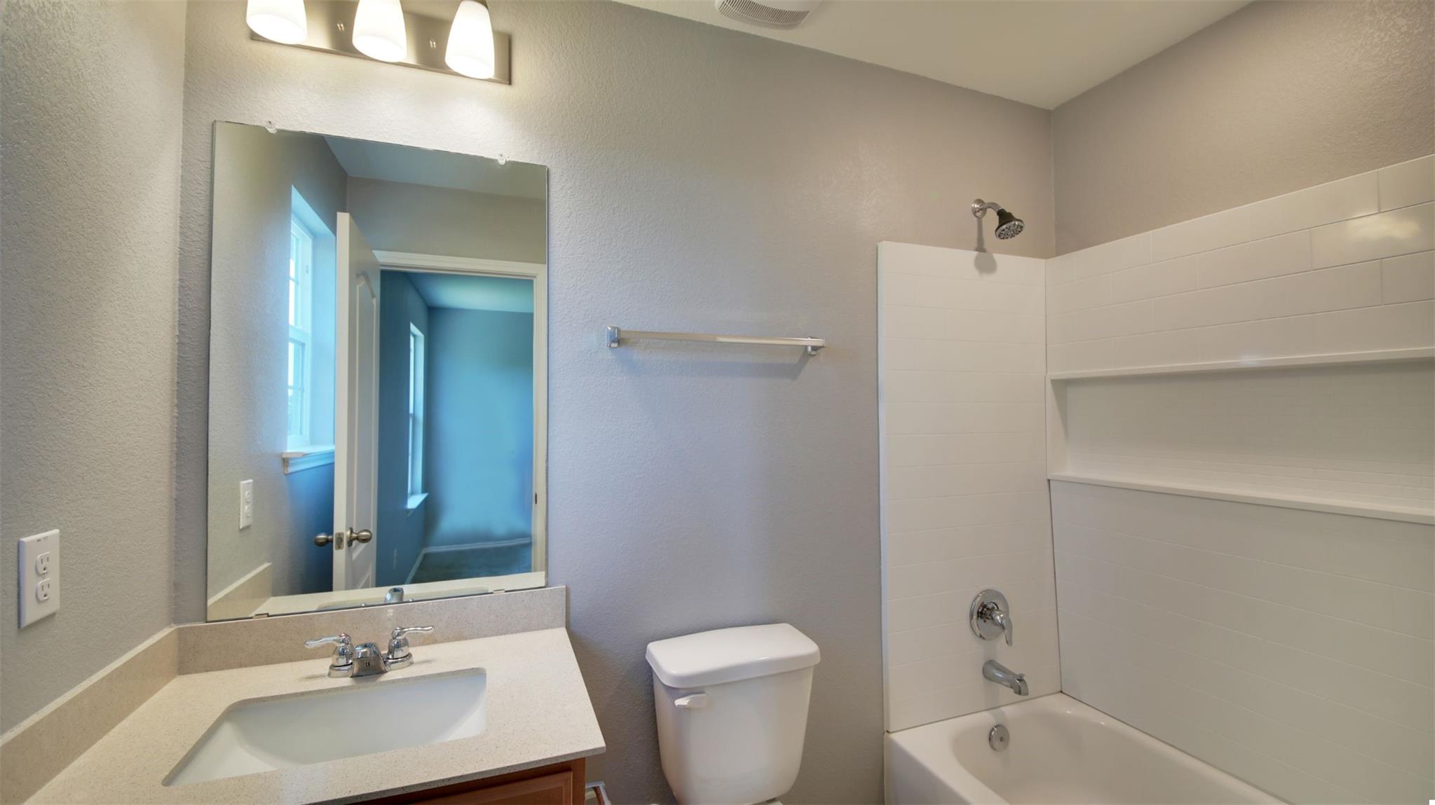 446 Thunder Valley Trl Property Photo 28