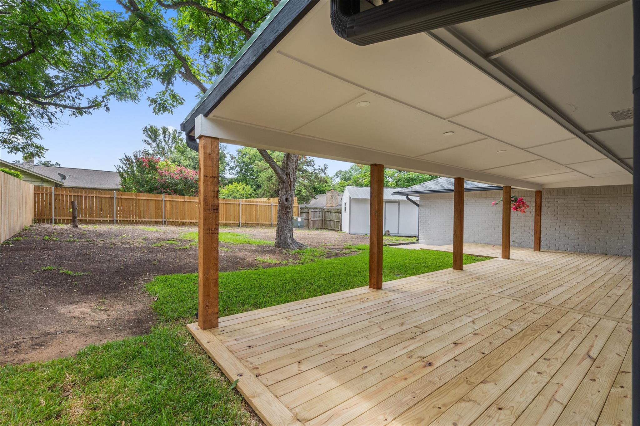 9203 Quail Wood Dr Property Photo 38
