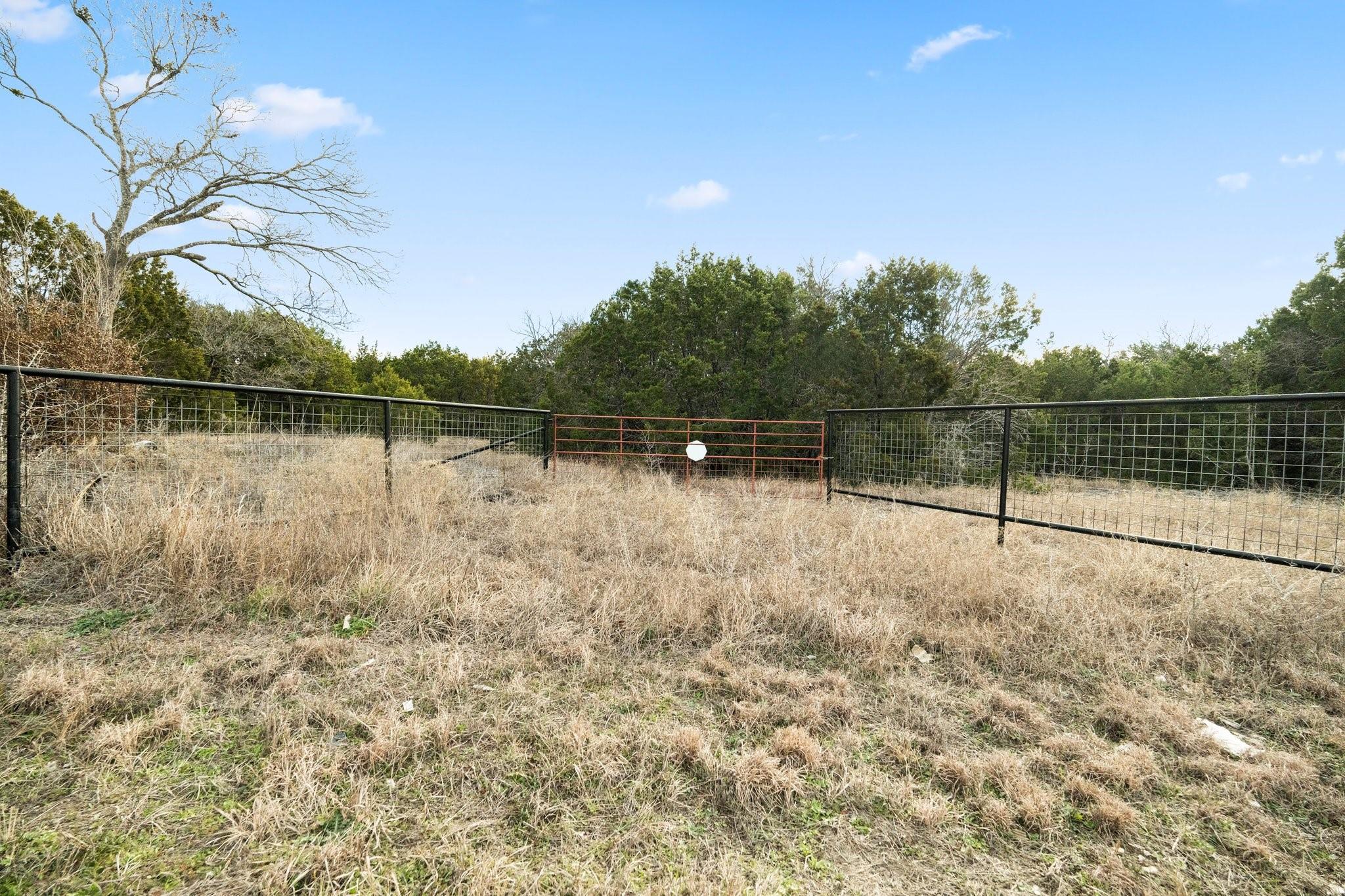 S Hwy 281 Property Photo 12