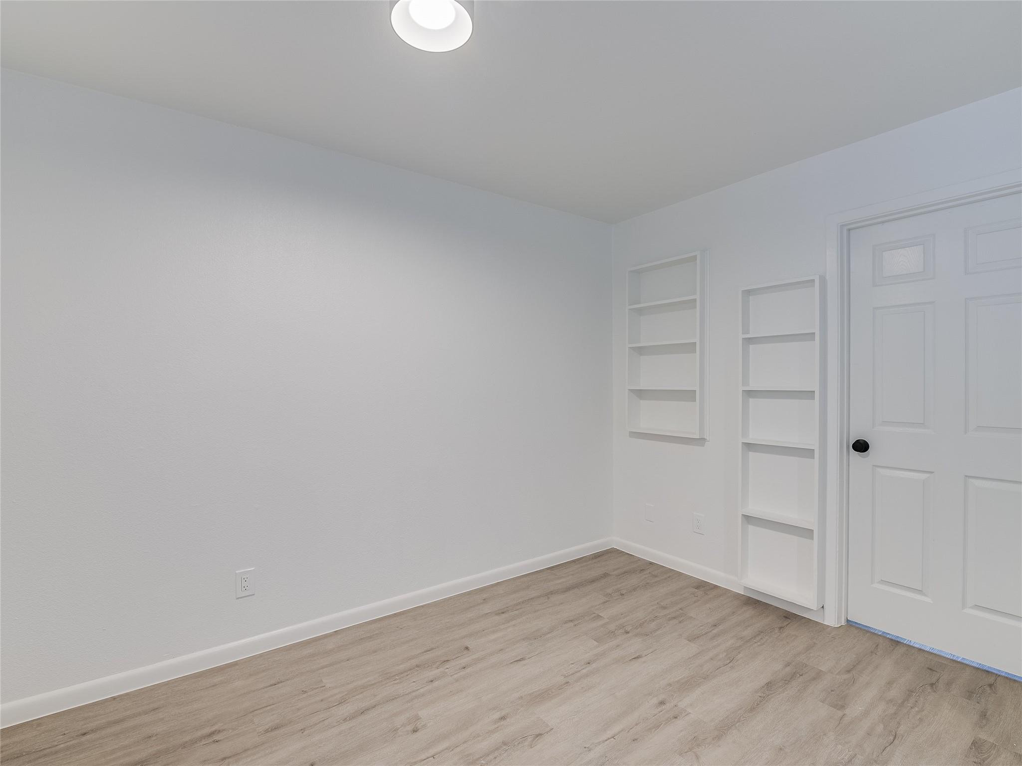 3707 Cedar St 201 Property Photo 5