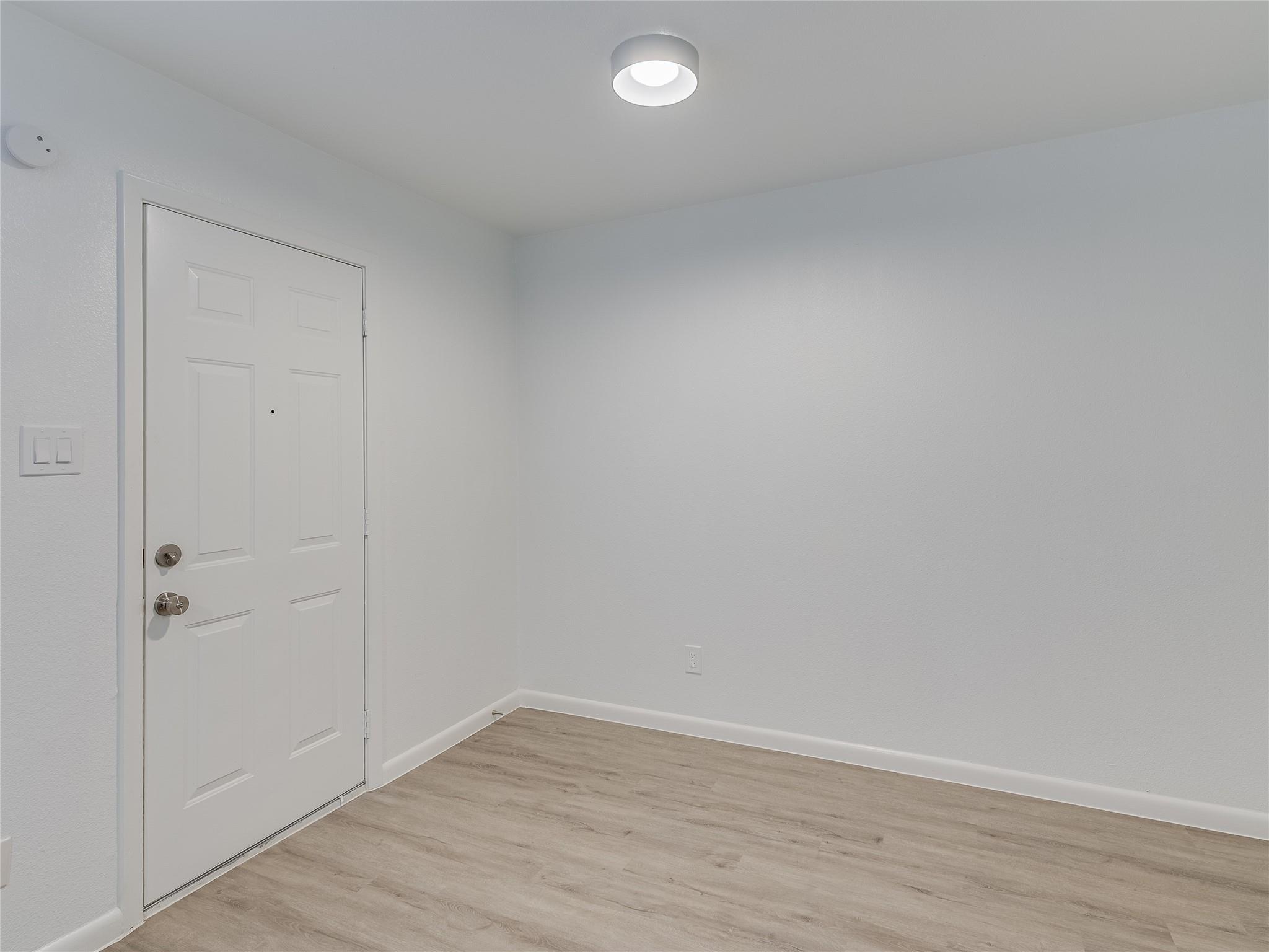 3707 Cedar St 201 Property Photo 6