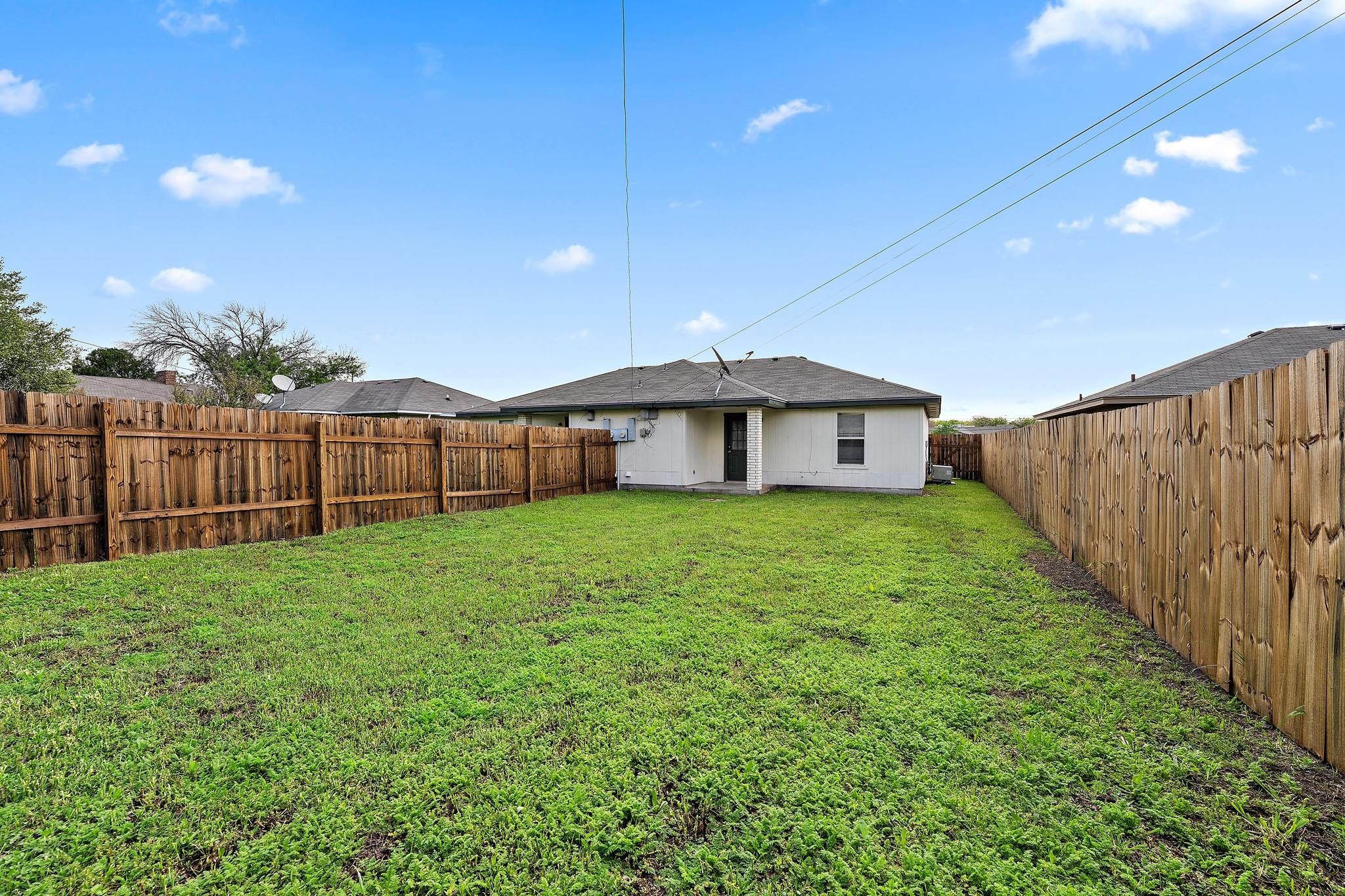 2007 Windward Dr Property Photo 12