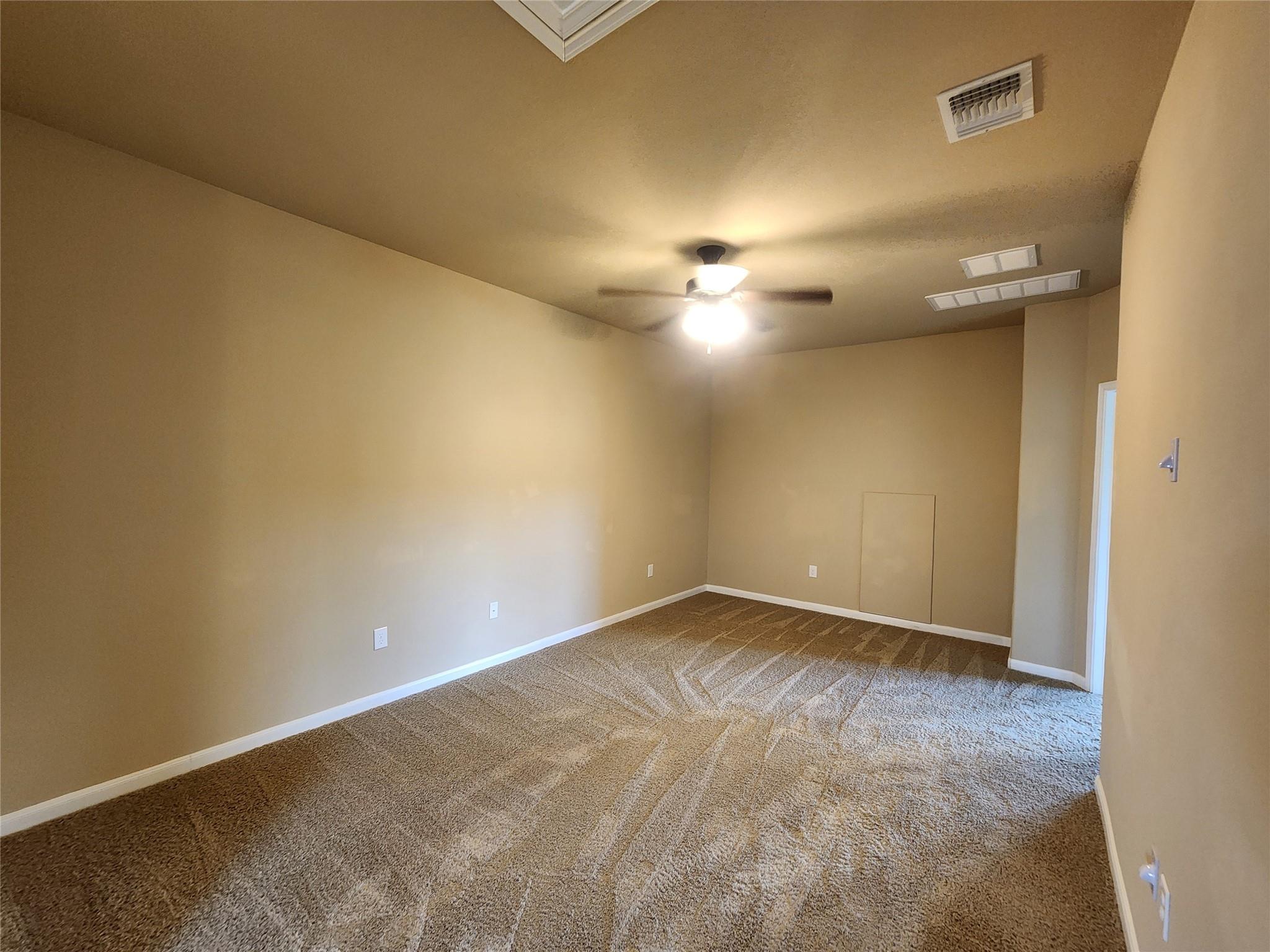 518 S Meadowlark St B Property Photo 16
