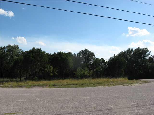 69 Dawn Dr Property Photo 3
