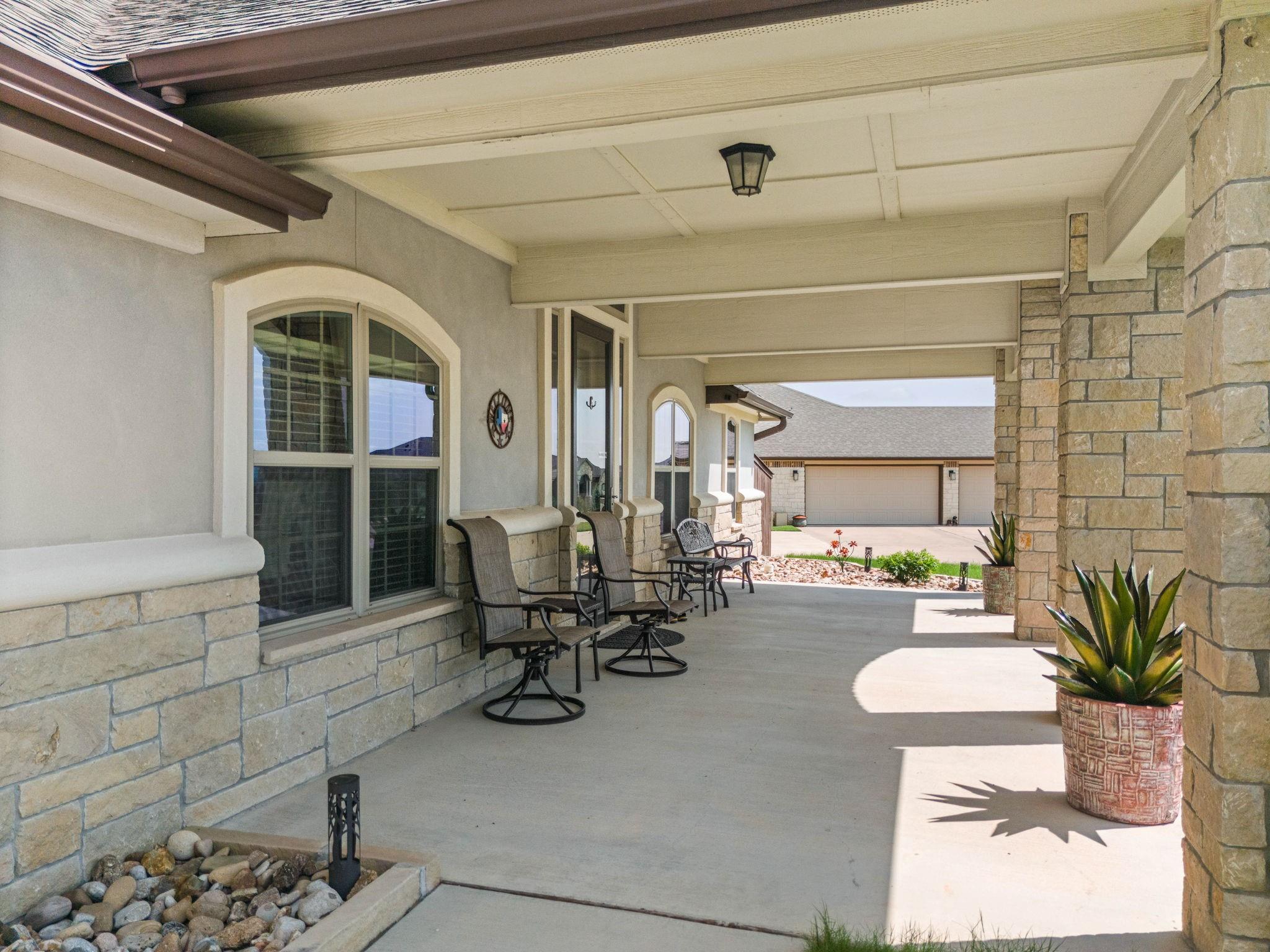 269 Skyline Dr Property Photo 4