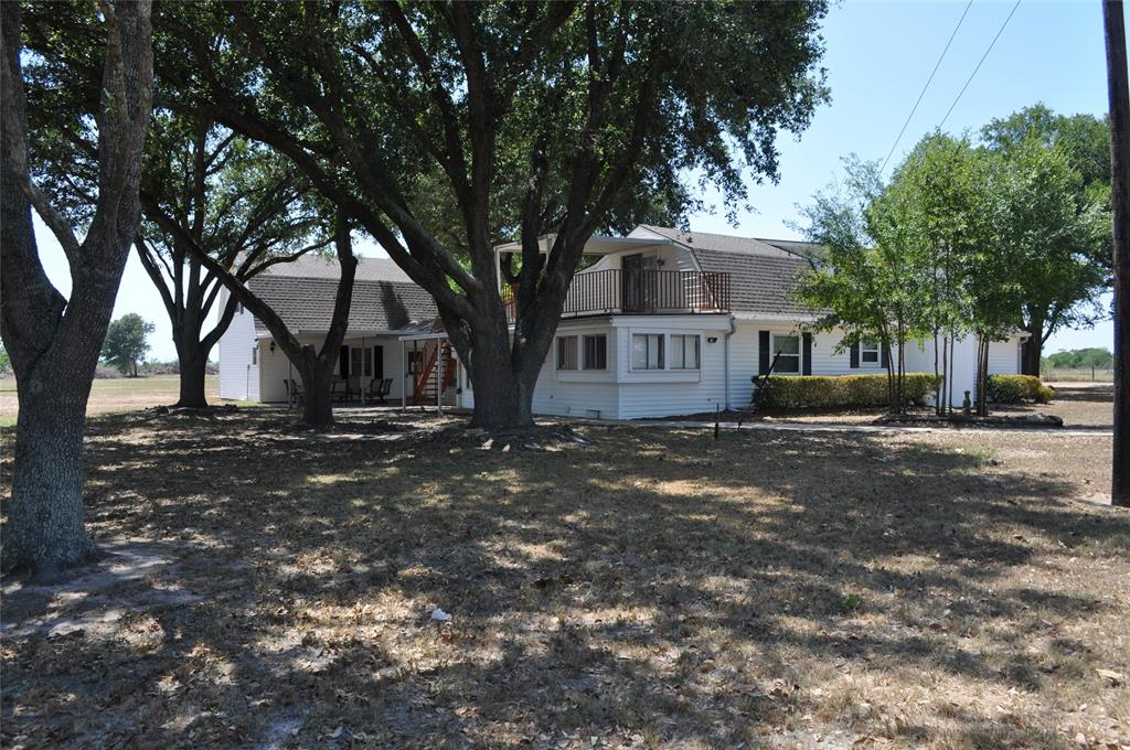 1713 Woody Ln Property Photo 4