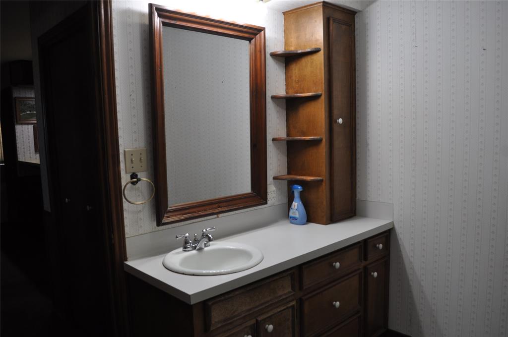 1713 Woody Ln Property Photo 32